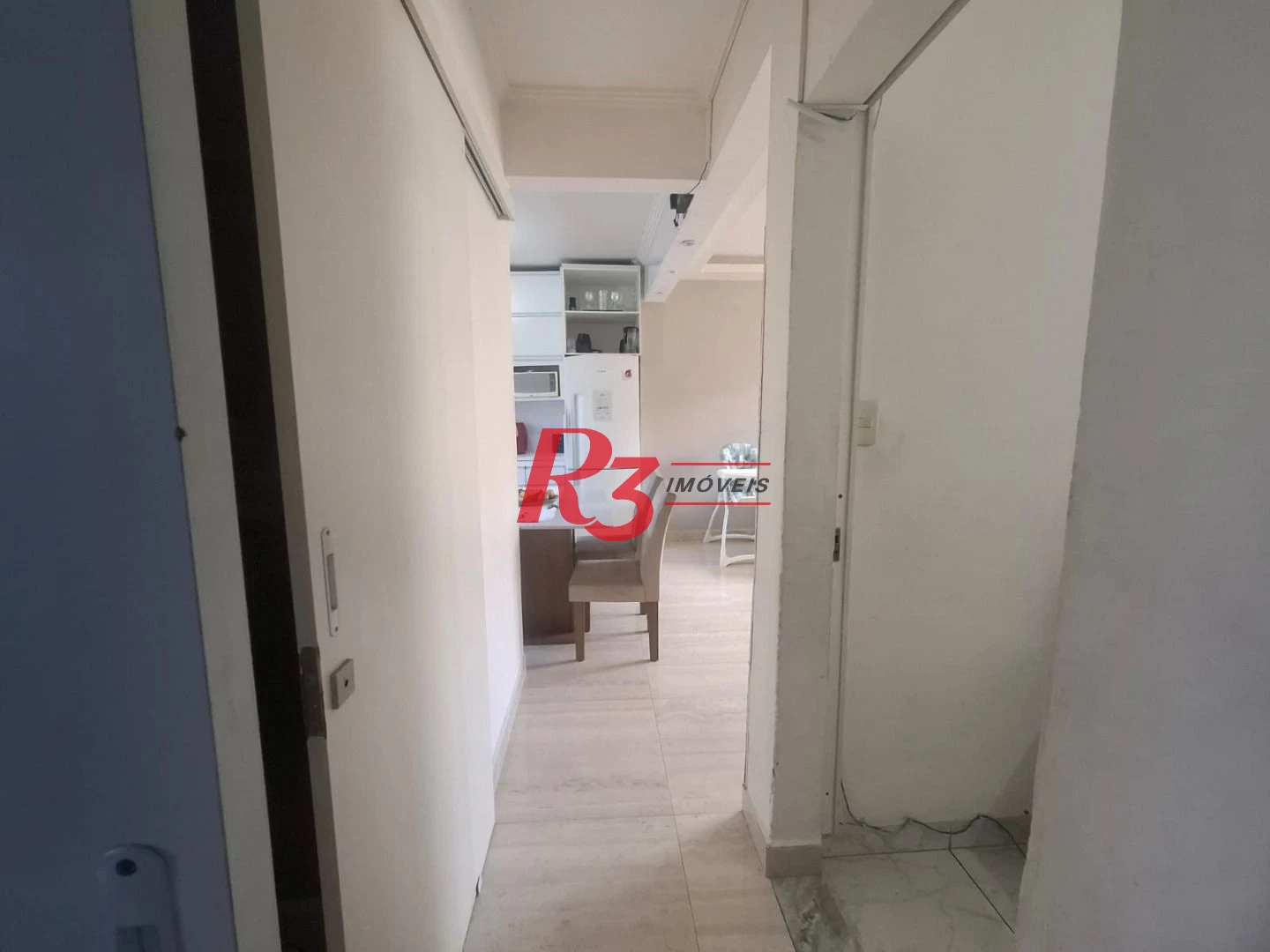 Apartamento com 2 dormitórios à venda, 75 m² por R$ 400.000,00 - Vila Mathias - Santos/SP