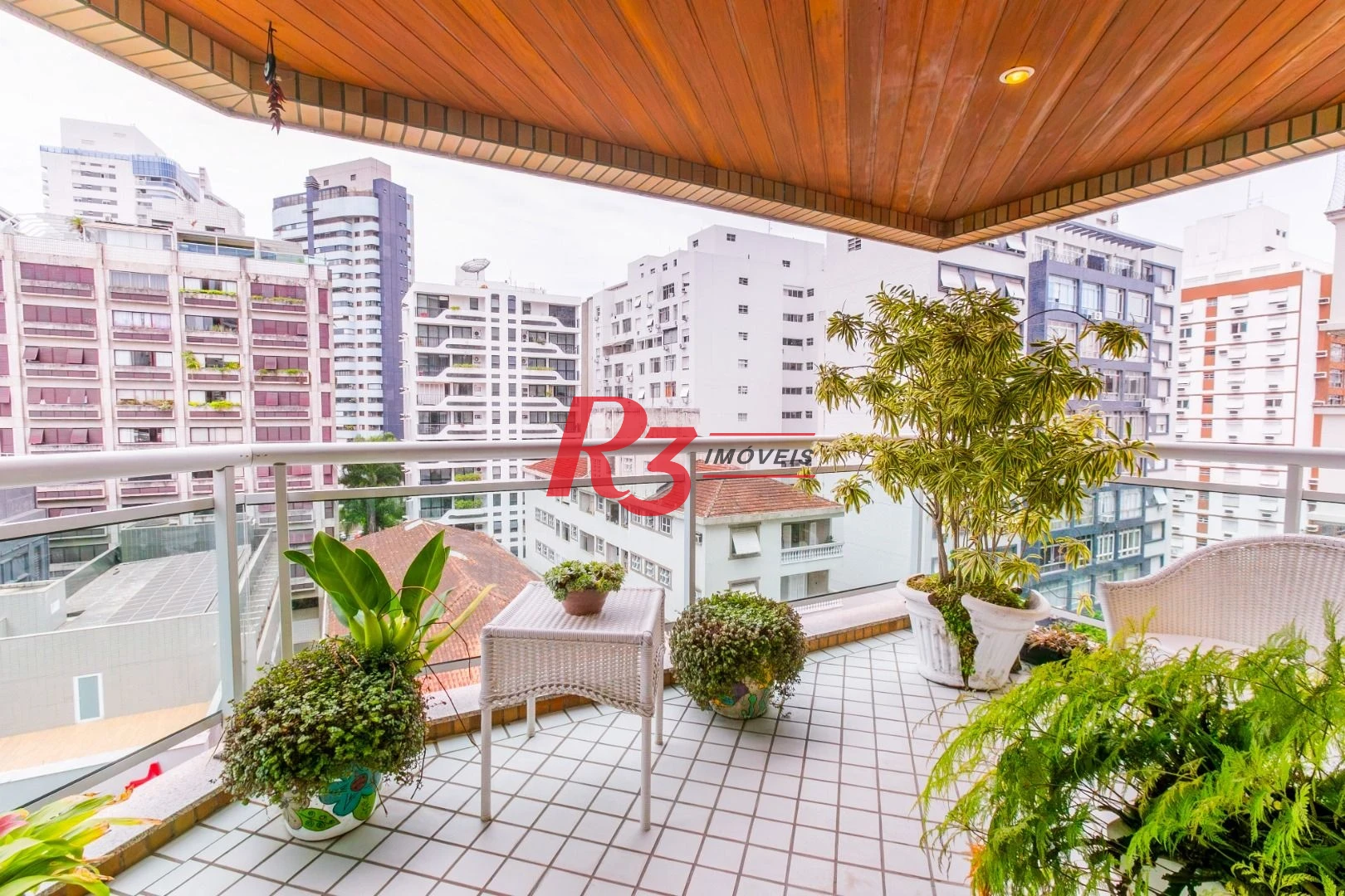 Apartamento com 4 dormitórios para alugar, 204 m² por R$ 23.000,01/mês - Gonzaga - Santos/SP