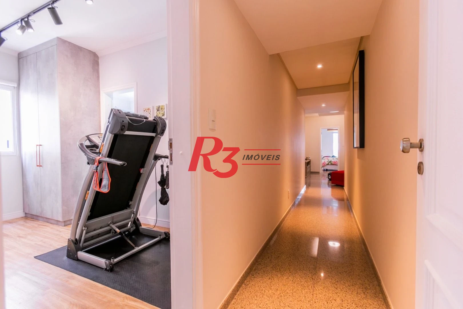 Apartamento com 4 dormitórios para alugar, 204 m² por R$ 23.000,01/mês - Gonzaga - Santos/SP