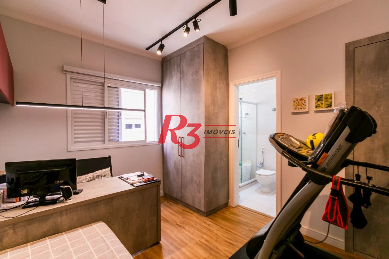 Apartamento com 4 dormitórios para alugar, 204 m² por R$ 23.000,01/mês - Gonzaga - Santos/SP