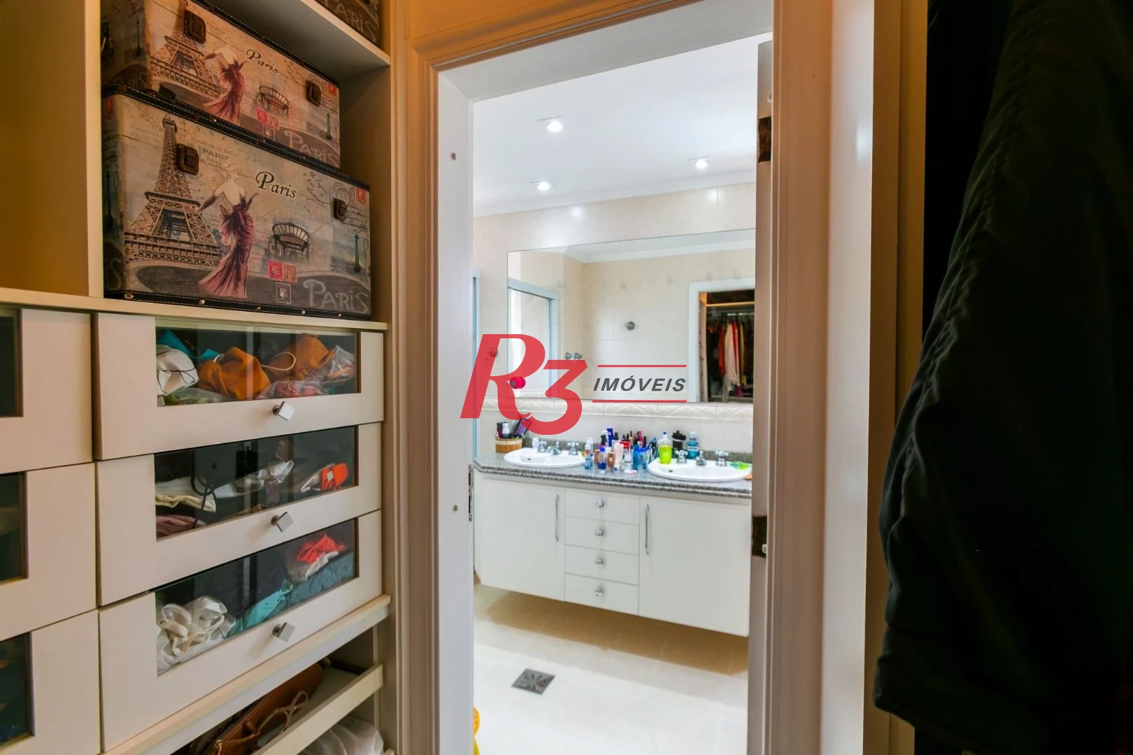 Apartamento com 4 dormitórios para alugar, 204 m² por R$ 23.000,01/mês - Gonzaga - Santos/SP