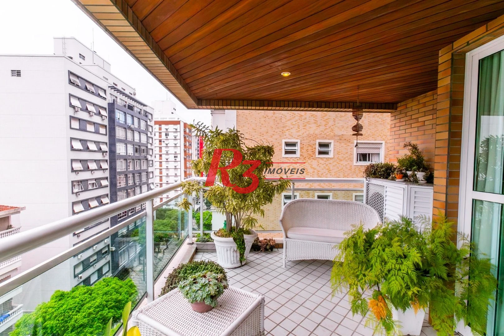 Apartamento com 4 dormitórios para alugar, 204 m² por R$ 23.000,01/mês - Gonzaga - Santos/SP