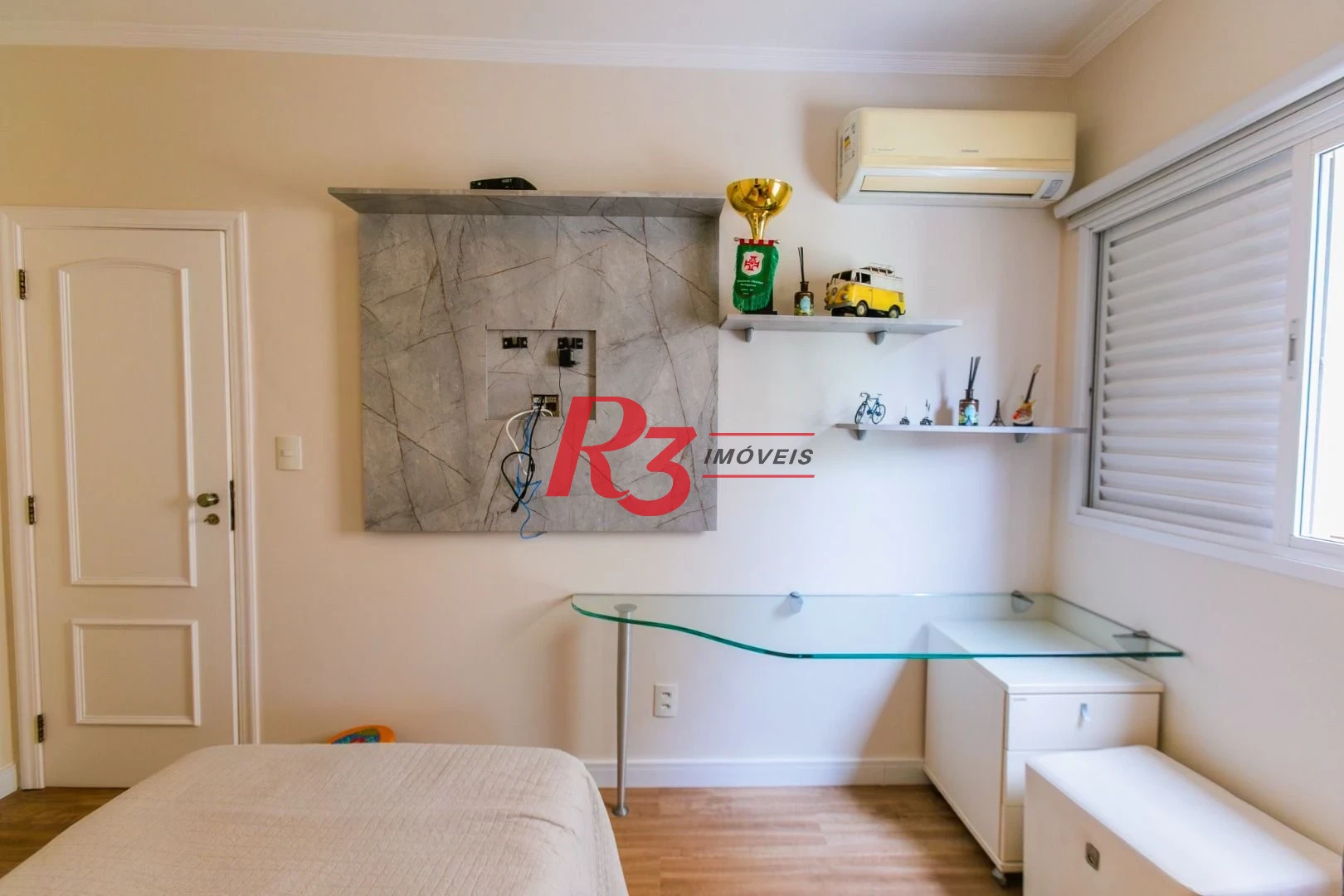 Apartamento com 4 dormitórios para alugar, 204 m² por R$ 23.000,01/mês - Gonzaga - Santos/SP