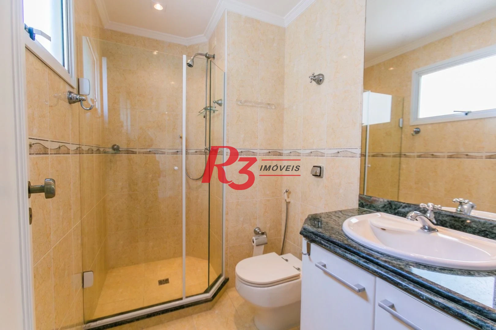 Apartamento com 4 dormitórios para alugar, 204 m² por R$ 23.000,01/mês - Gonzaga - Santos/SP