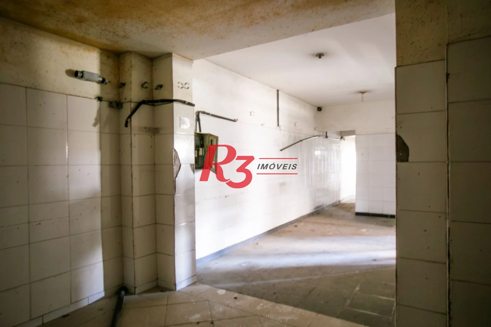 Galpão para alugar, 562 m² por R$ 11.009,00/mês - Macuco - Santos/SP