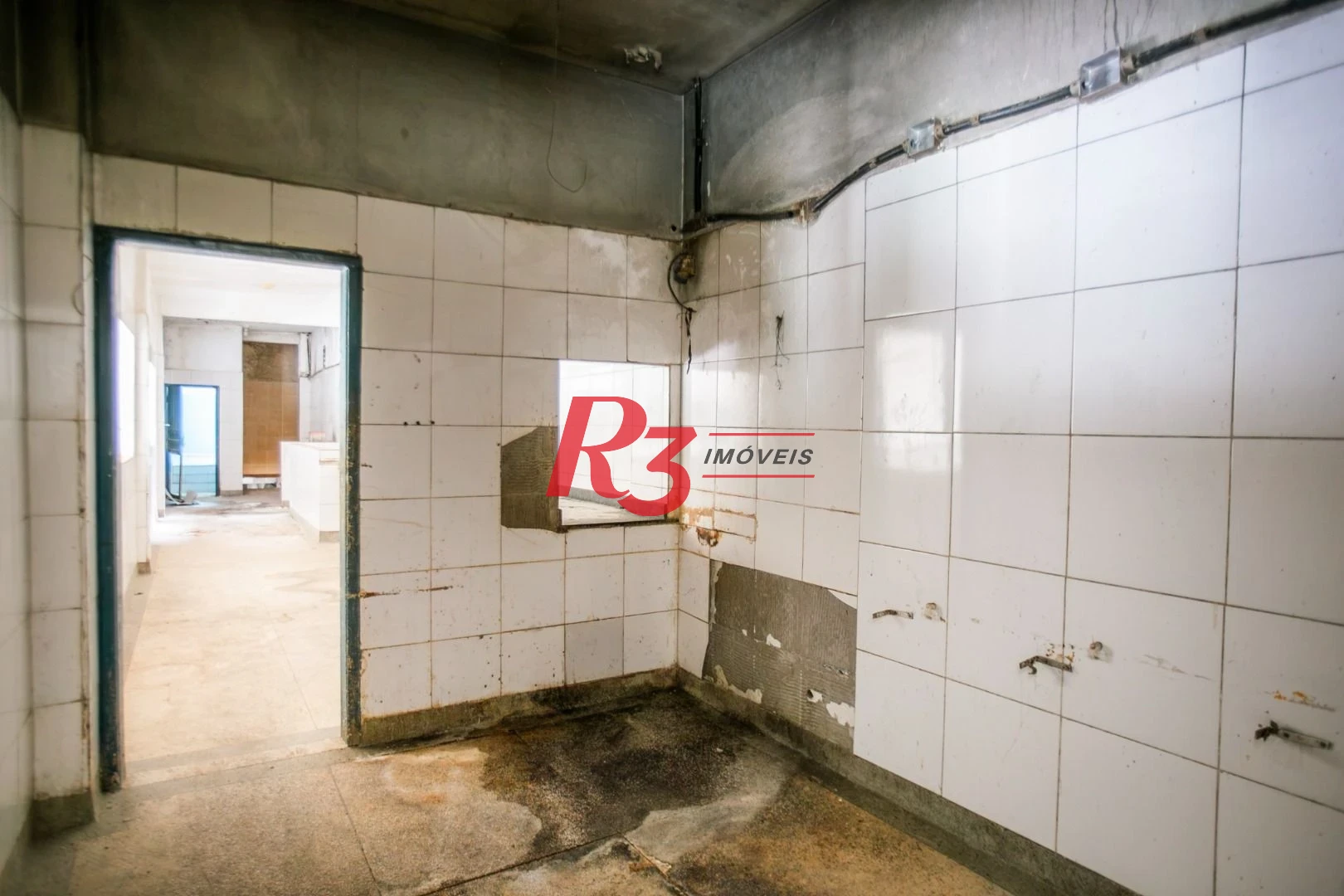 Galpão para alugar, 562 m² por R$ 11.009,00/mês - Macuco - Santos/SP