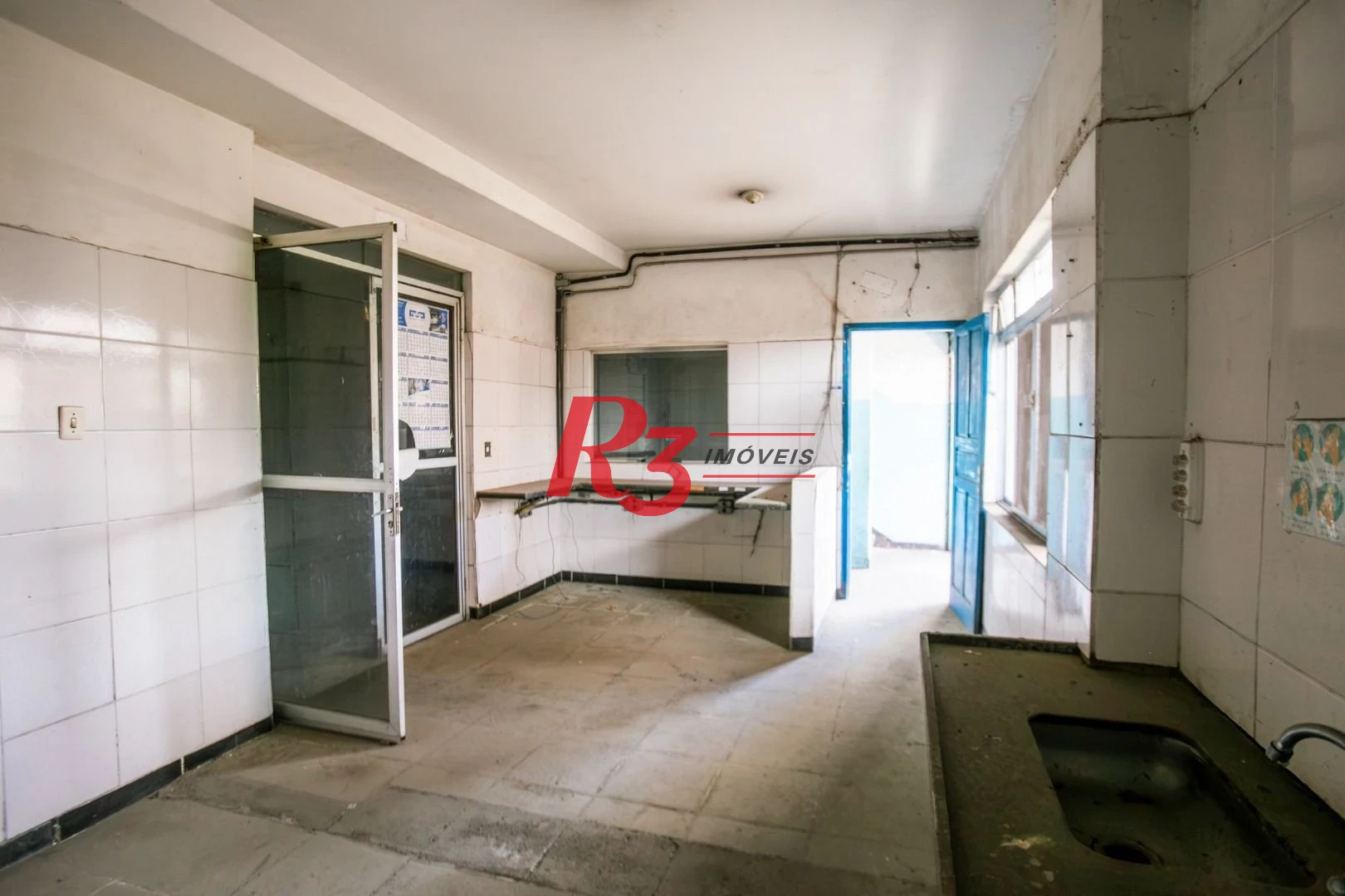 Galpão para alugar, 562 m² por R$ 11.009,00/mês - Macuco - Santos/SP