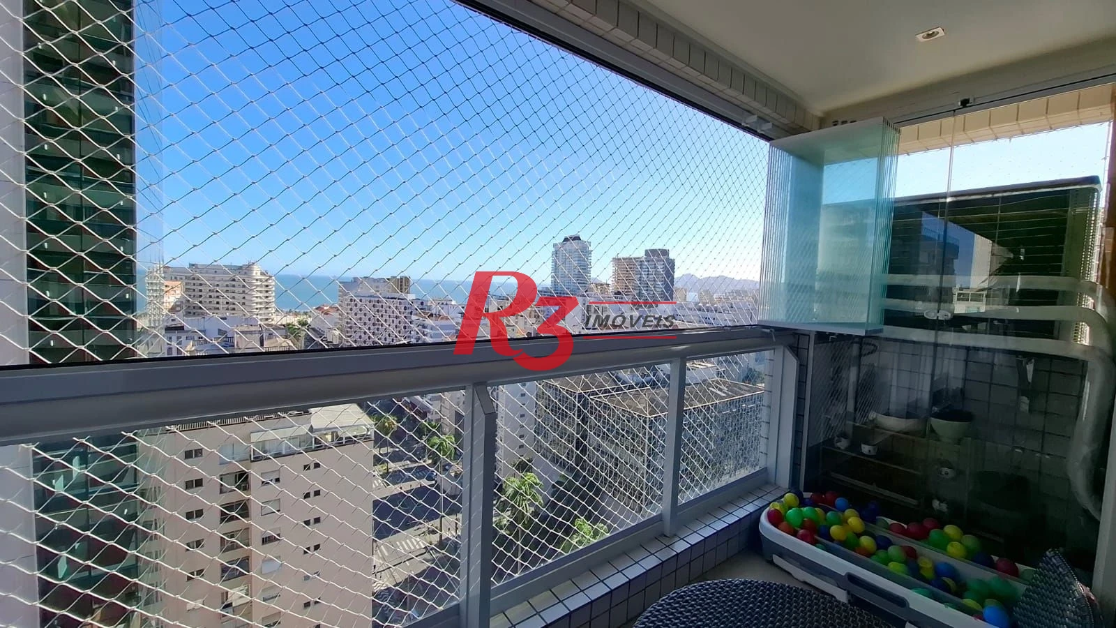 Apartamento com 2 dormitórios à venda, 97 m² por R$ 1.290.000,00 - Gonzaga - Santos/SP