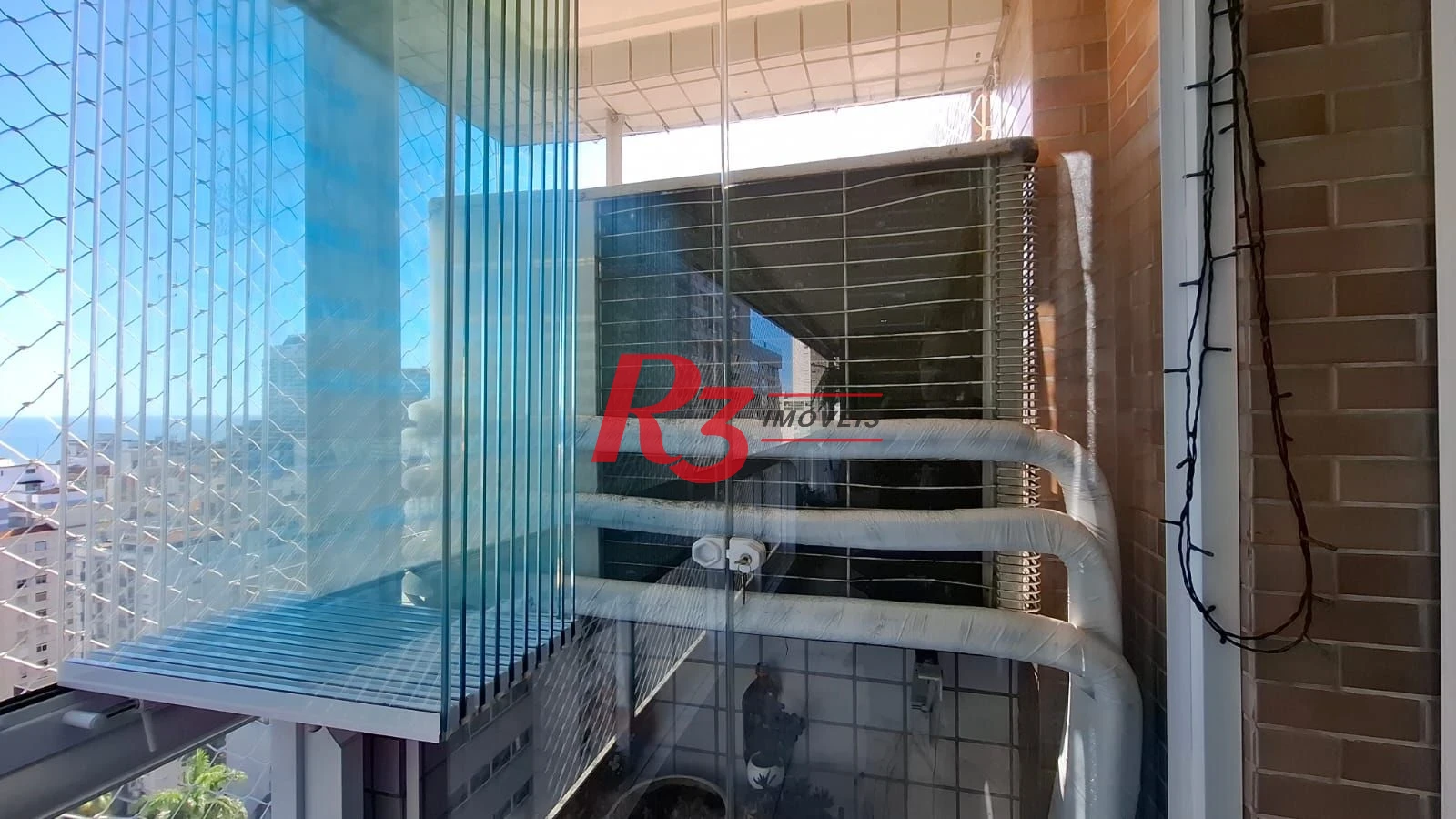 Apartamento com 2 dormitórios à venda, 97 m² por R$ 1.290.000,00 - Gonzaga - Santos/SP