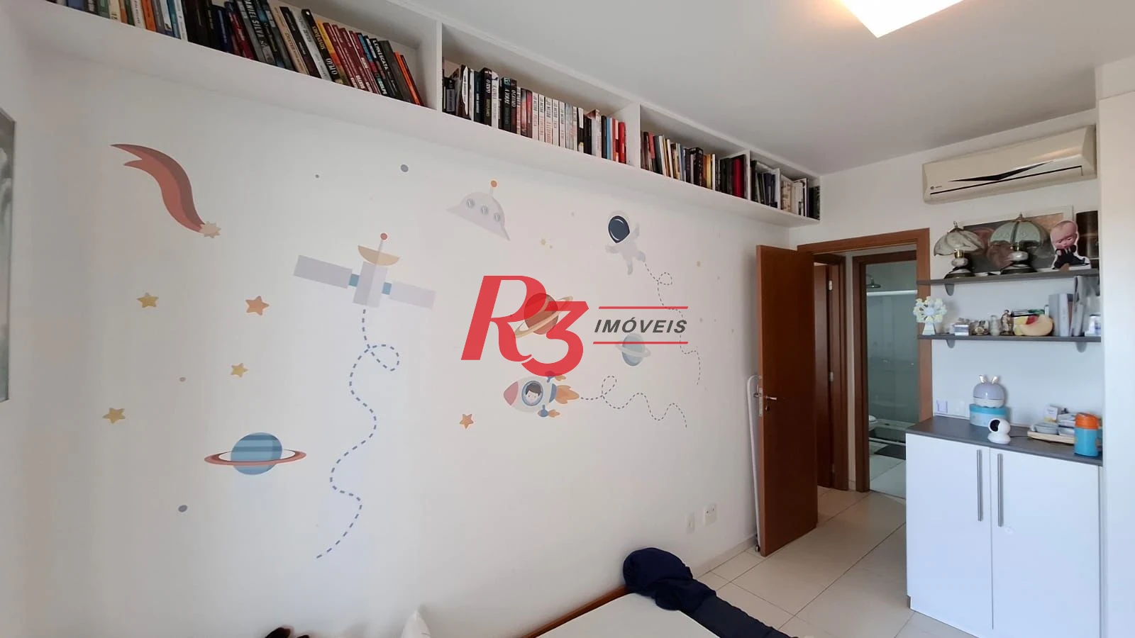 Apartamento com 2 dormitórios à venda, 97 m² por R$ 1.290.000,00 - Gonzaga - Santos/SP
