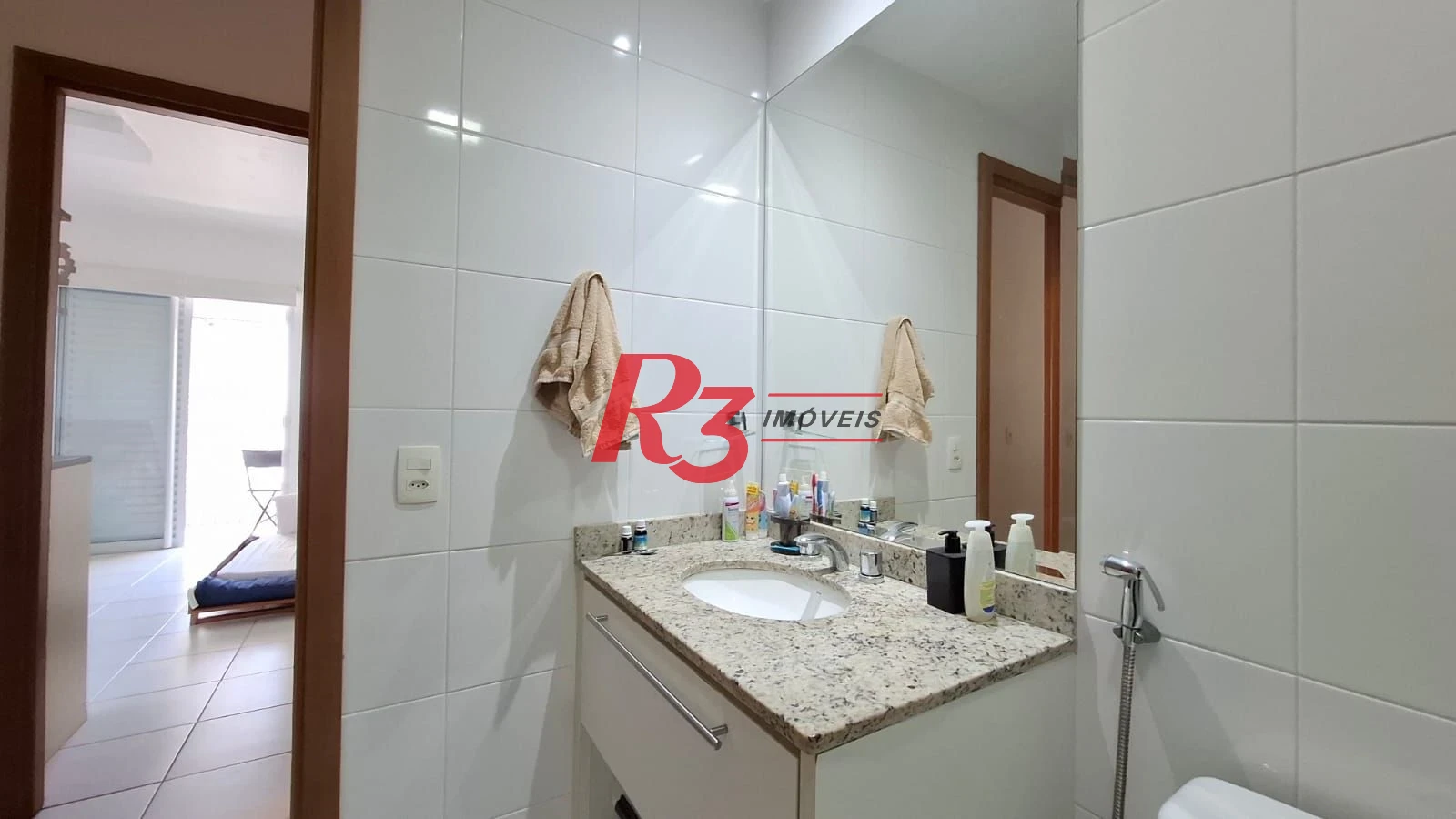 Apartamento com 2 dormitórios à venda, 97 m² por R$ 1.290.000,00 - Gonzaga - Santos/SP