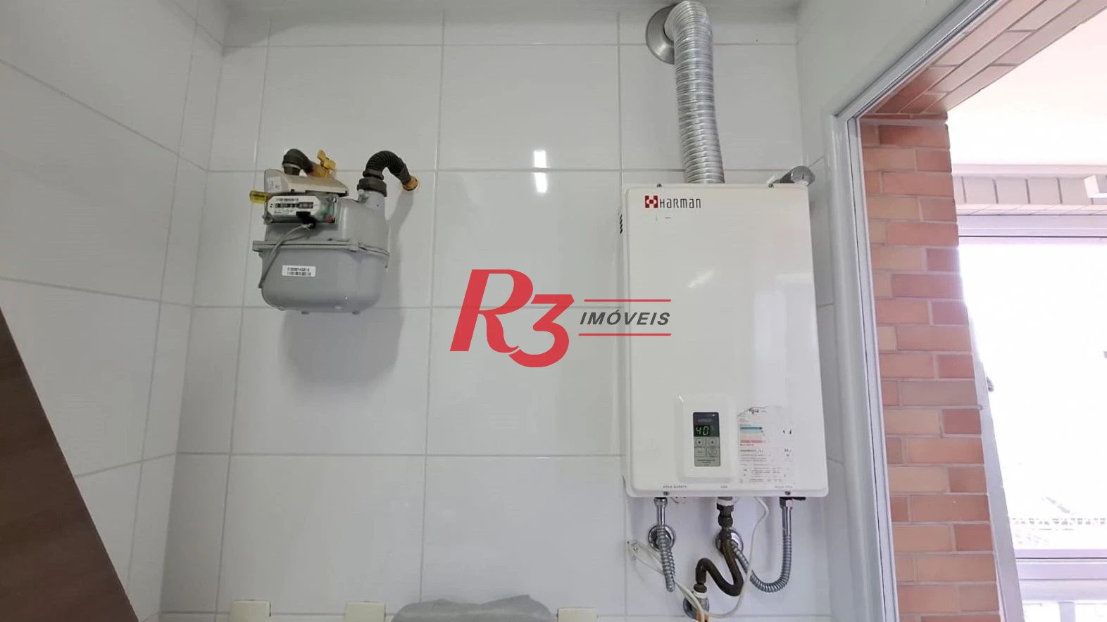 Apartamento com 2 dormitórios à venda, 97 m² por R$ 1.290.000,00 - Gonzaga - Santos/SP