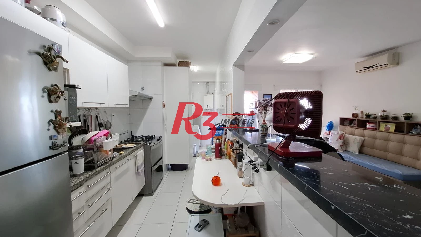 Apartamento com 2 dormitórios à venda, 97 m² por R$ 1.290.000,00 - Gonzaga - Santos/SP
