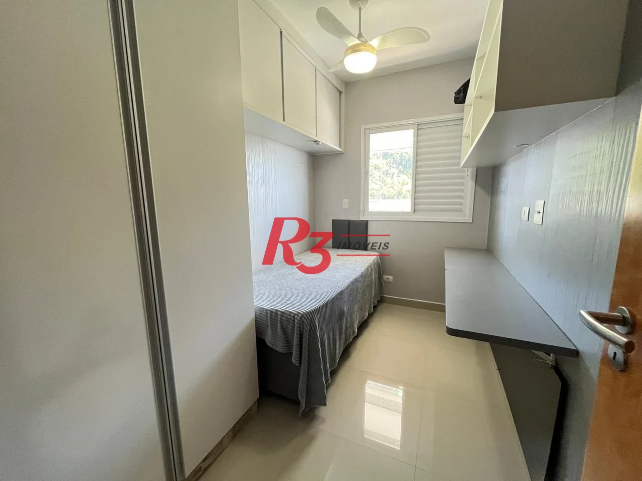 Apartamento com 2 dormitórios à venda, 54 m² por R$ 645.000,00 - Vila Matias - Santos/SP