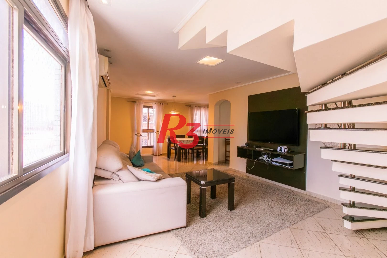 Cobertura com 3 dormitórios à venda, 274 m² por R$ 1.800.000,00 - Ponta da Praia - Santos/SP