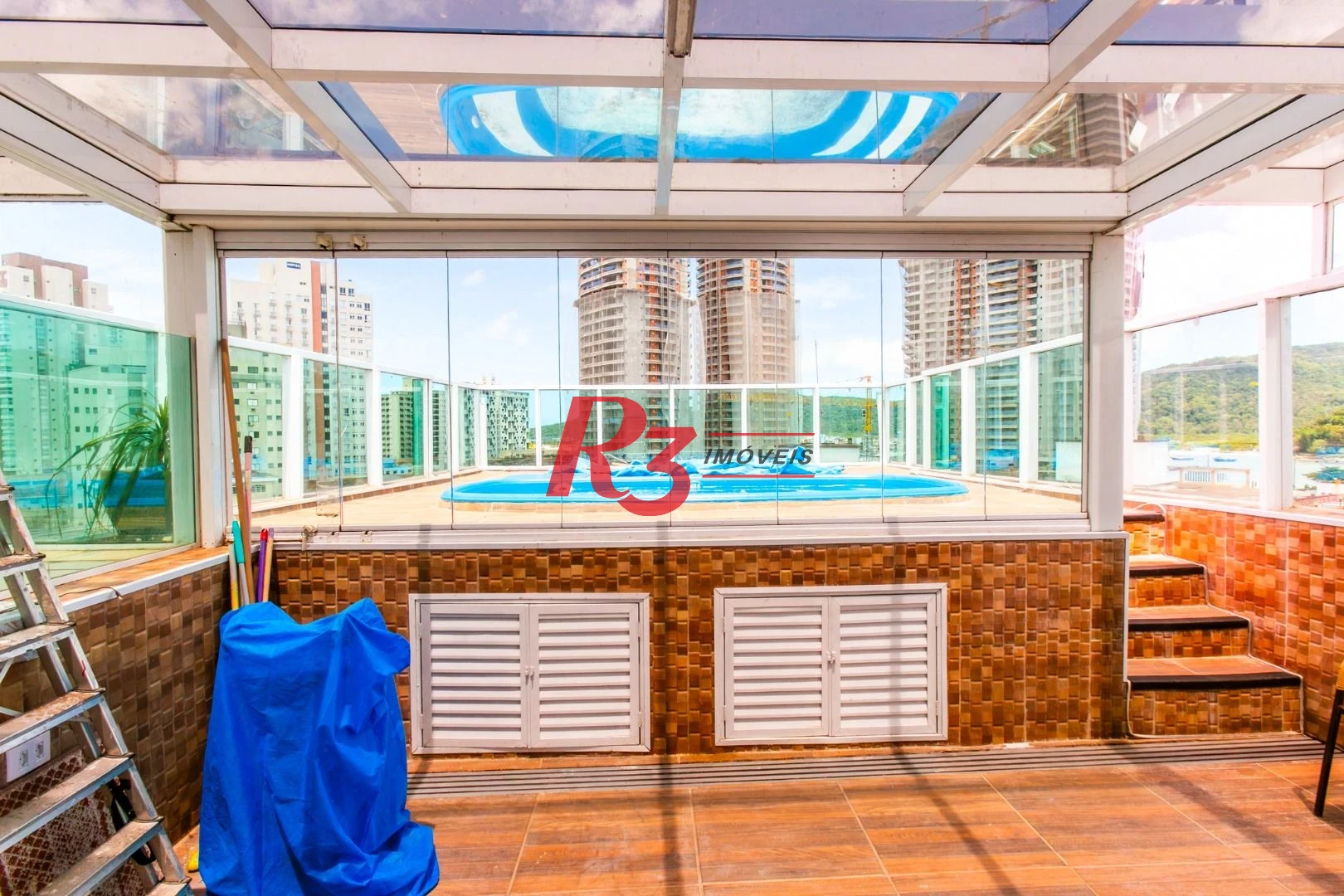 Cobertura com 3 dormitórios à venda, 274 m² por R$ 1.800.000,00 - Ponta da Praia - Santos/SP