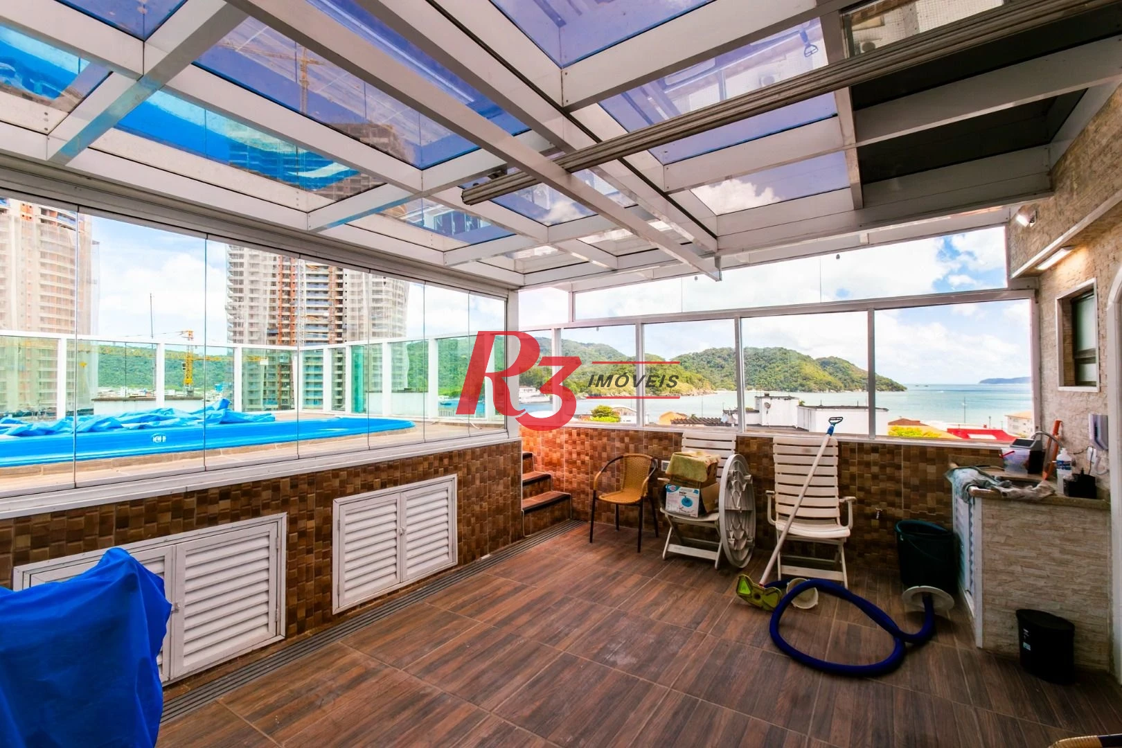 Cobertura com 3 dormitórios à venda, 274 m² por R$ 1.800.000,00 - Ponta da Praia - Santos/SP