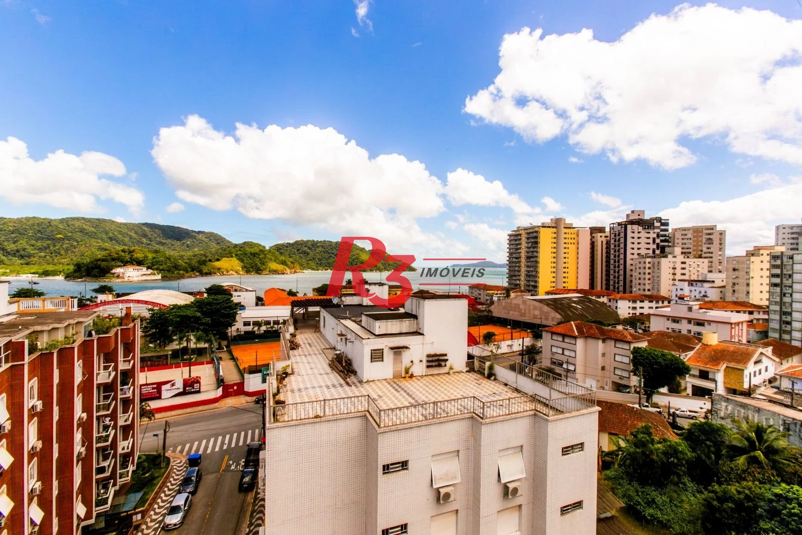 Cobertura com 3 dormitórios à venda, 274 m² por R$ 1.800.000,00 - Ponta da Praia - Santos/SP