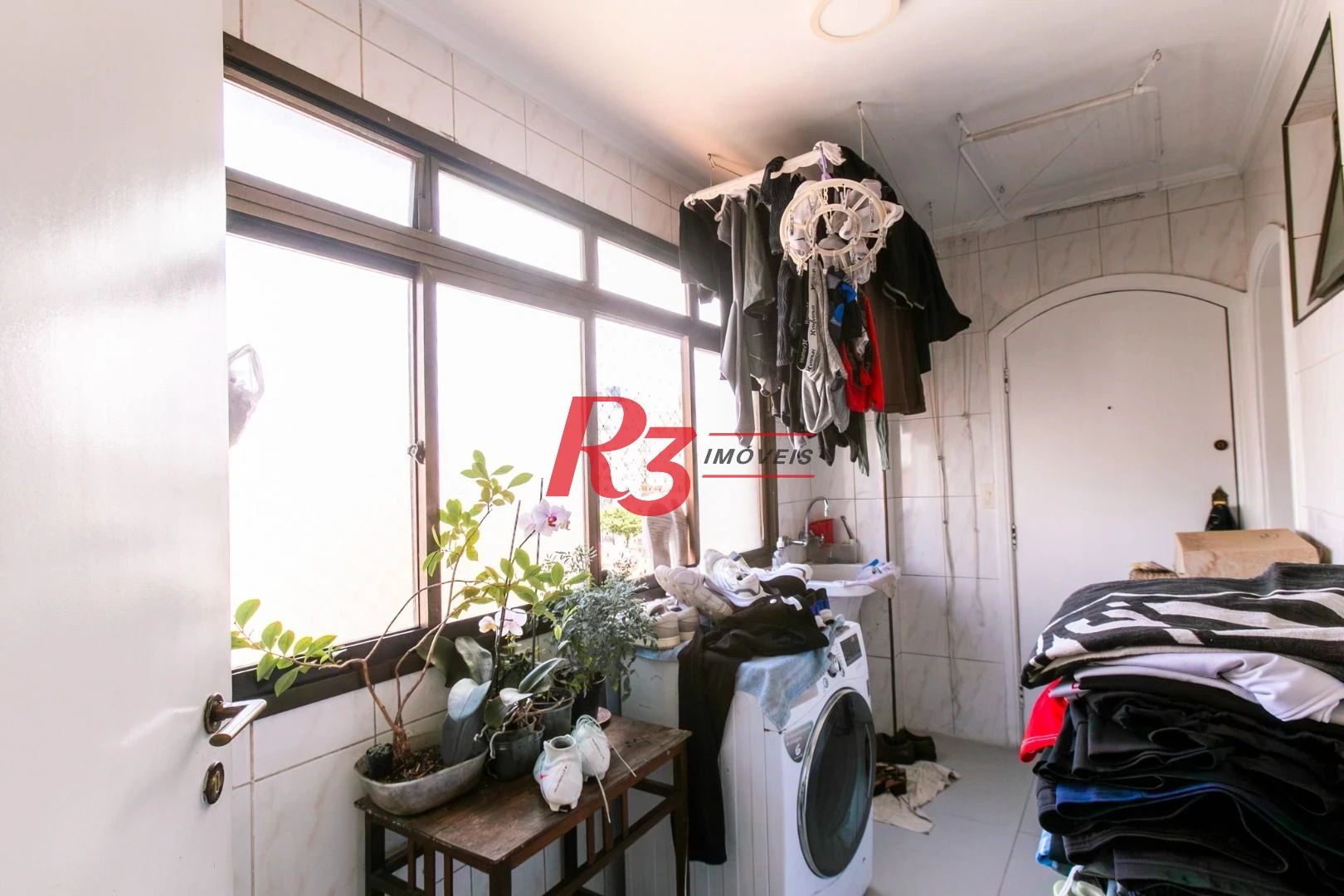 Cobertura com 3 dormitórios à venda, 274 m² por R$ 1.800.000,00 - Ponta da Praia - Santos/SP