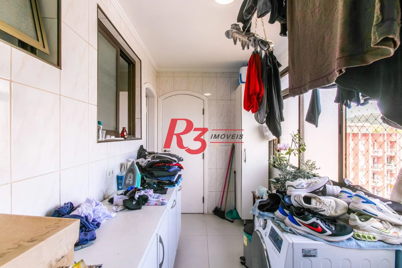 Cobertura com 3 dormitórios à venda, 274 m² por R$ 1.800.000,00 - Ponta da Praia - Santos/SP