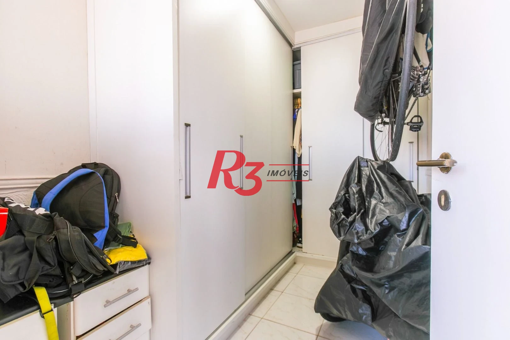 Cobertura com 3 dormitórios à venda, 274 m² por R$ 1.800.000,00 - Ponta da Praia - Santos/SP