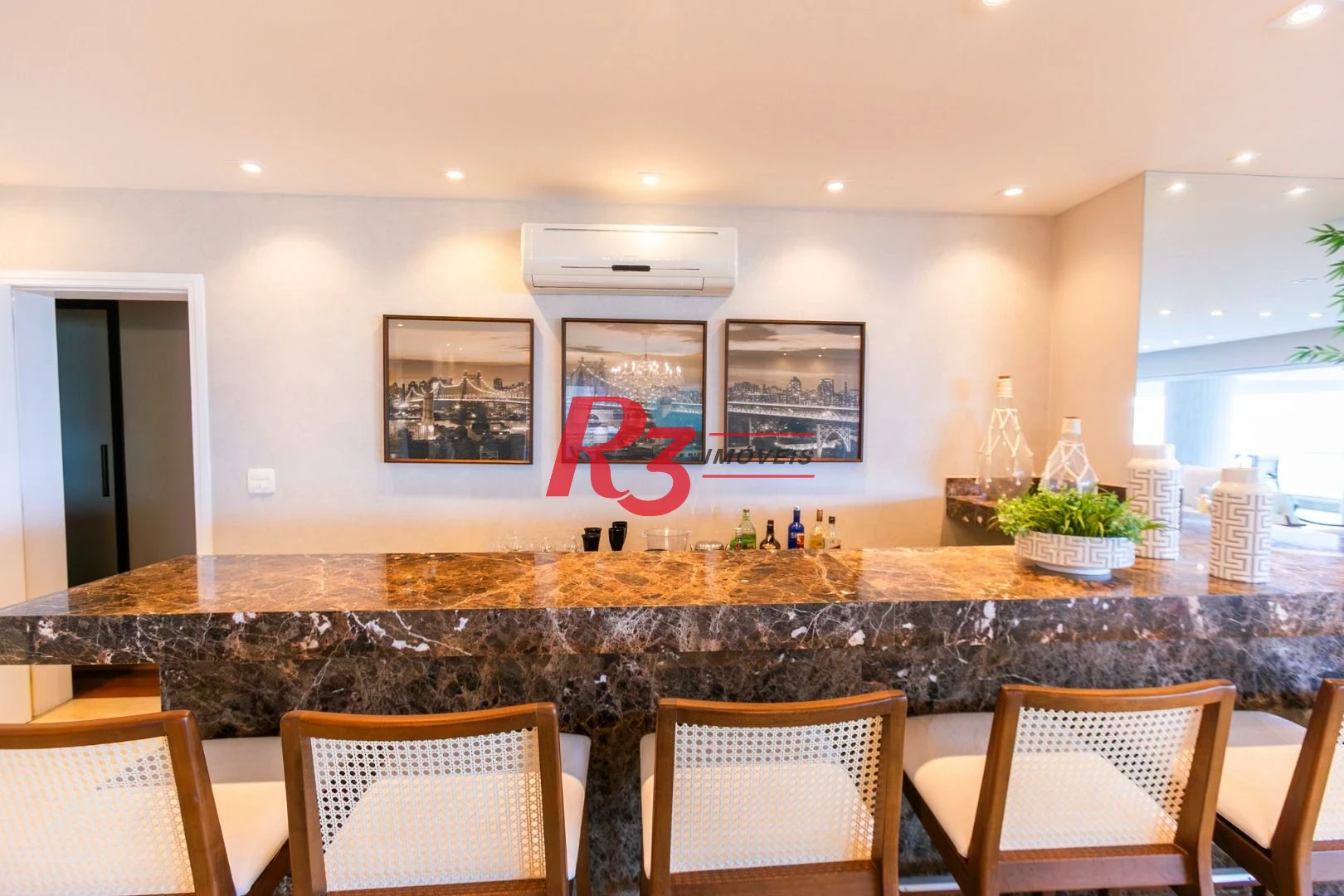 Apartamento à venda, 475 m² por R$ 14.000.000,00 - Gonzaga - Santos/SP