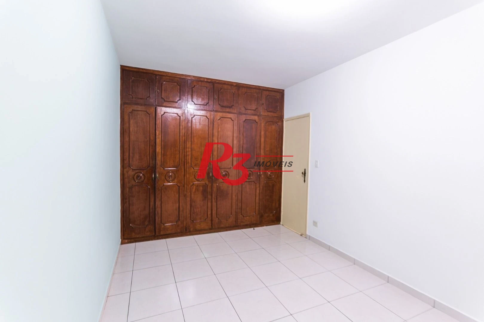 Apartamento com 3 dormitórios à venda, 142 m² por R$ 695.000,00 - Campo Grande - Santos/SP