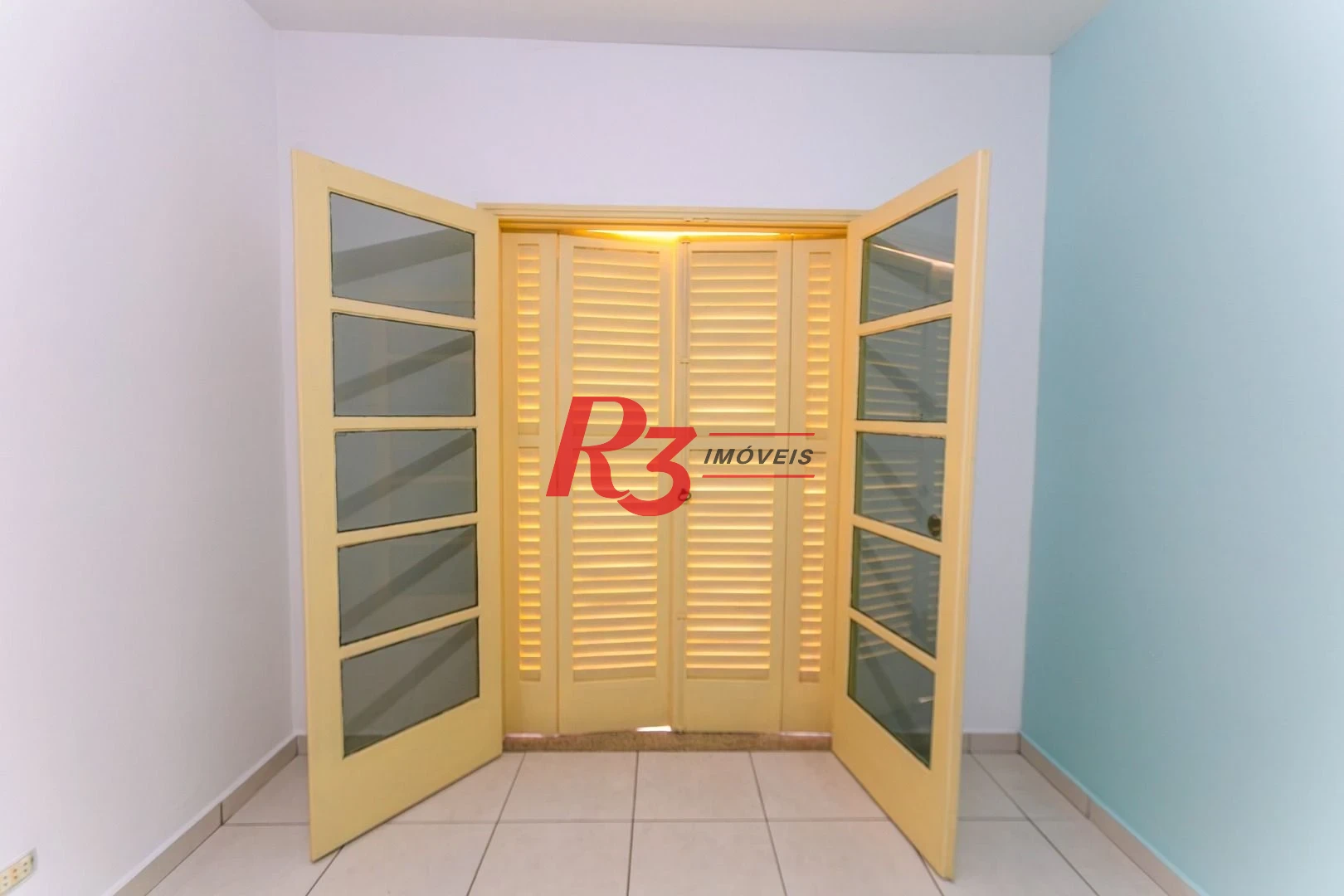 Apartamento com 3 dormitórios à venda, 142 m² por R$ 695.000,00 - Campo Grande - Santos/SP