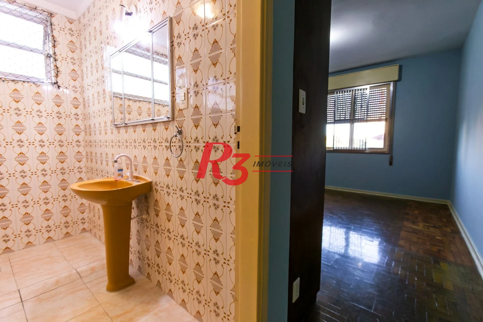 Apartamento com 3 dormitórios à venda, 142 m² por R$ 695.000,00 - Campo Grande - Santos/SP