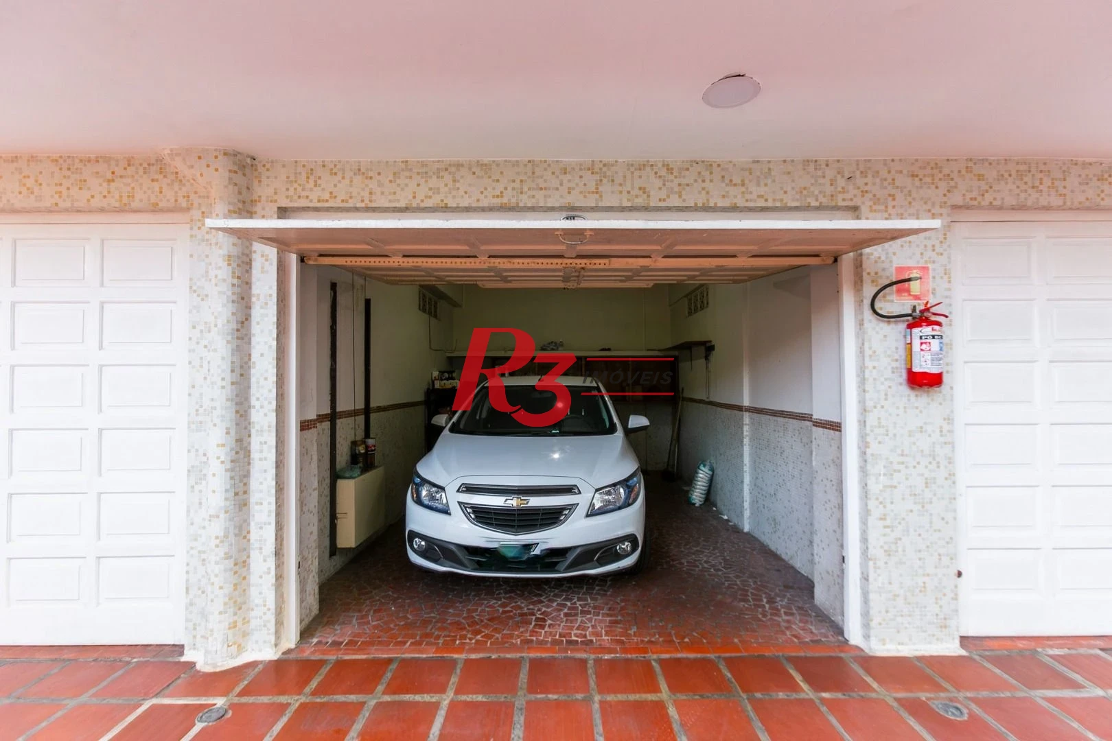 Apartamento com 3 dormitórios à venda, 142 m² por R$ 695.000,00 - Campo Grande - Santos/SP