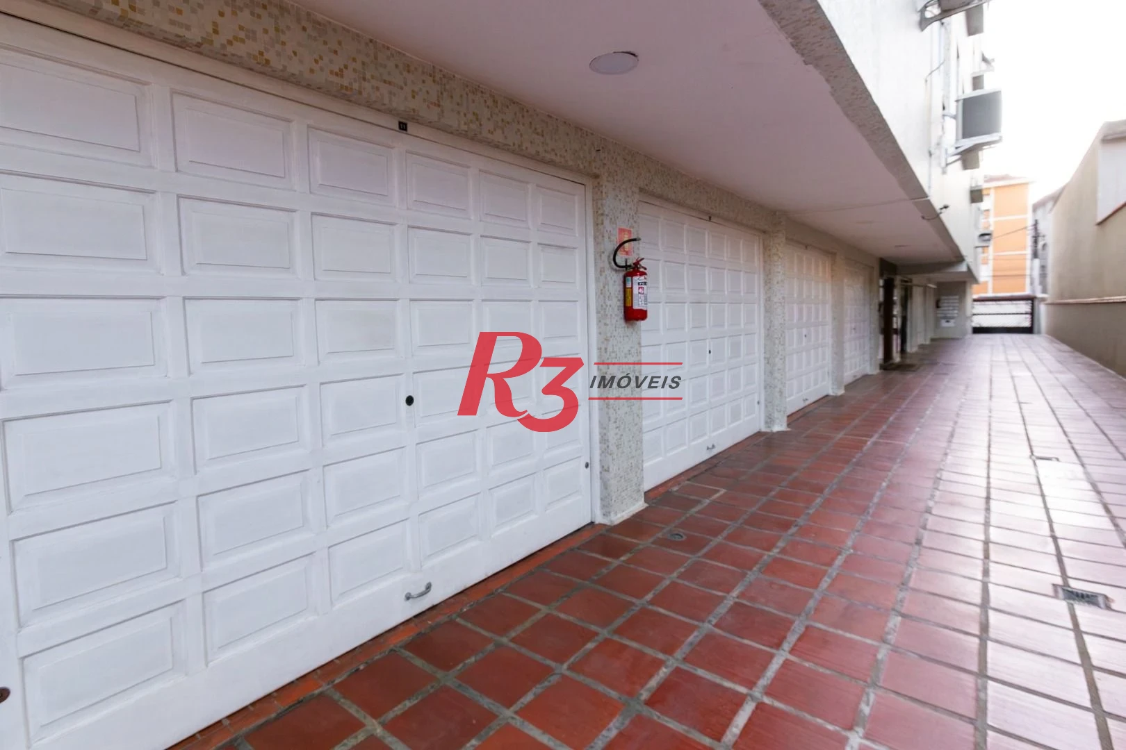 Apartamento com 3 dormitórios à venda, 142 m² por R$ 695.000,00 - Campo Grande - Santos/SP