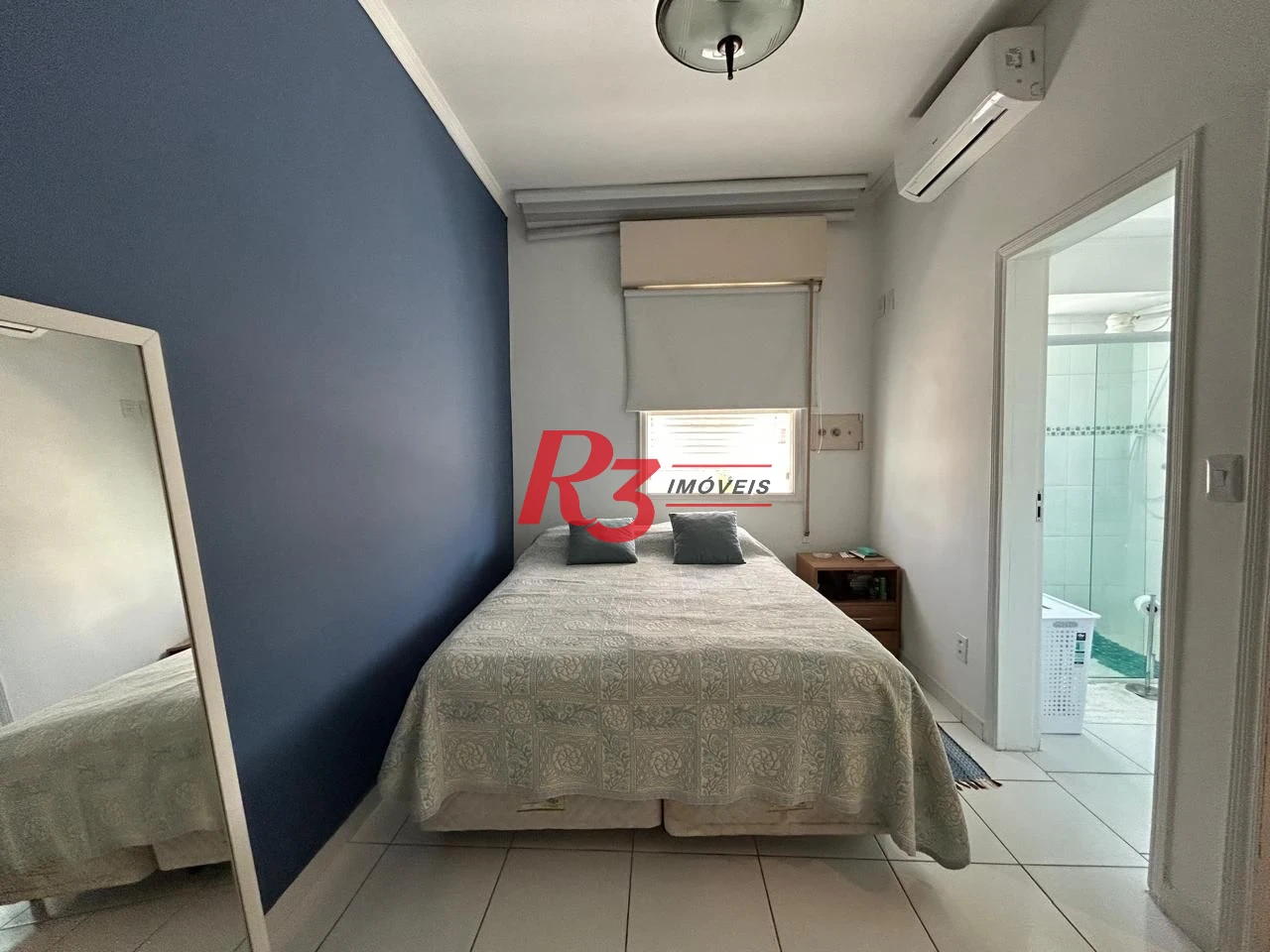 Apartamento com 2 dormitórios à venda, 57 m² por R$ 469.000,00 - Boqueirão - Santos/SP