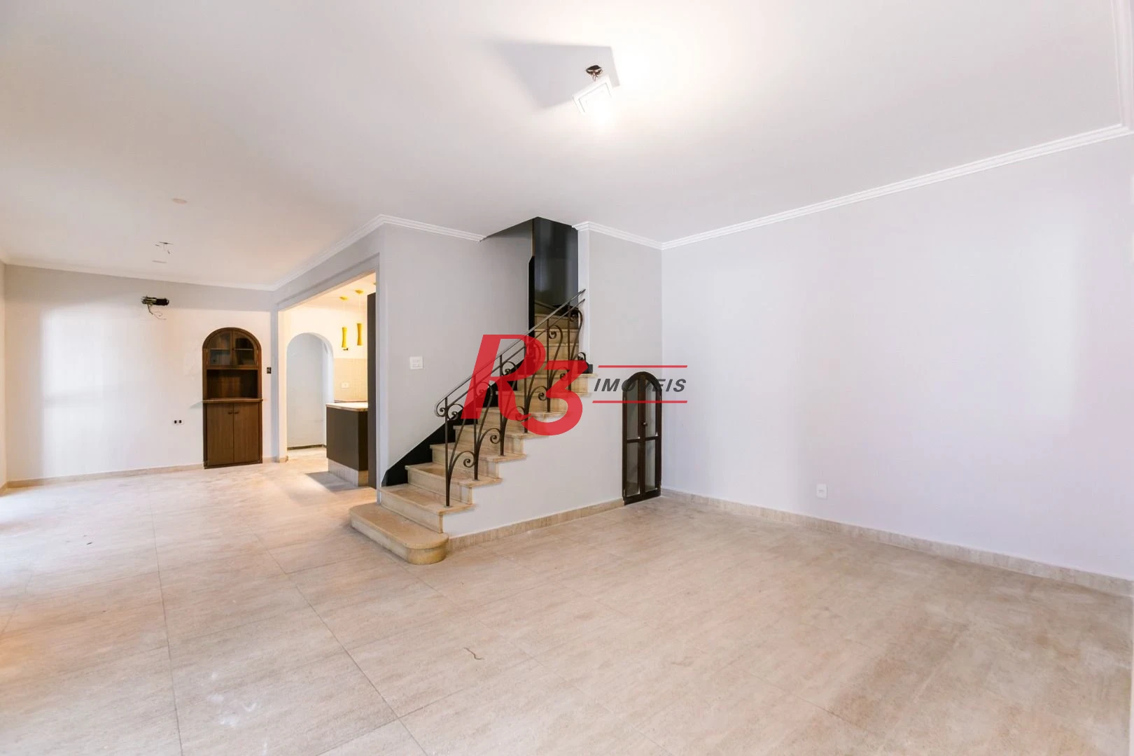 Sobrado para alugar, 176 m² por R$ 12.000,00/mês - Gonzaga - Santos/SP