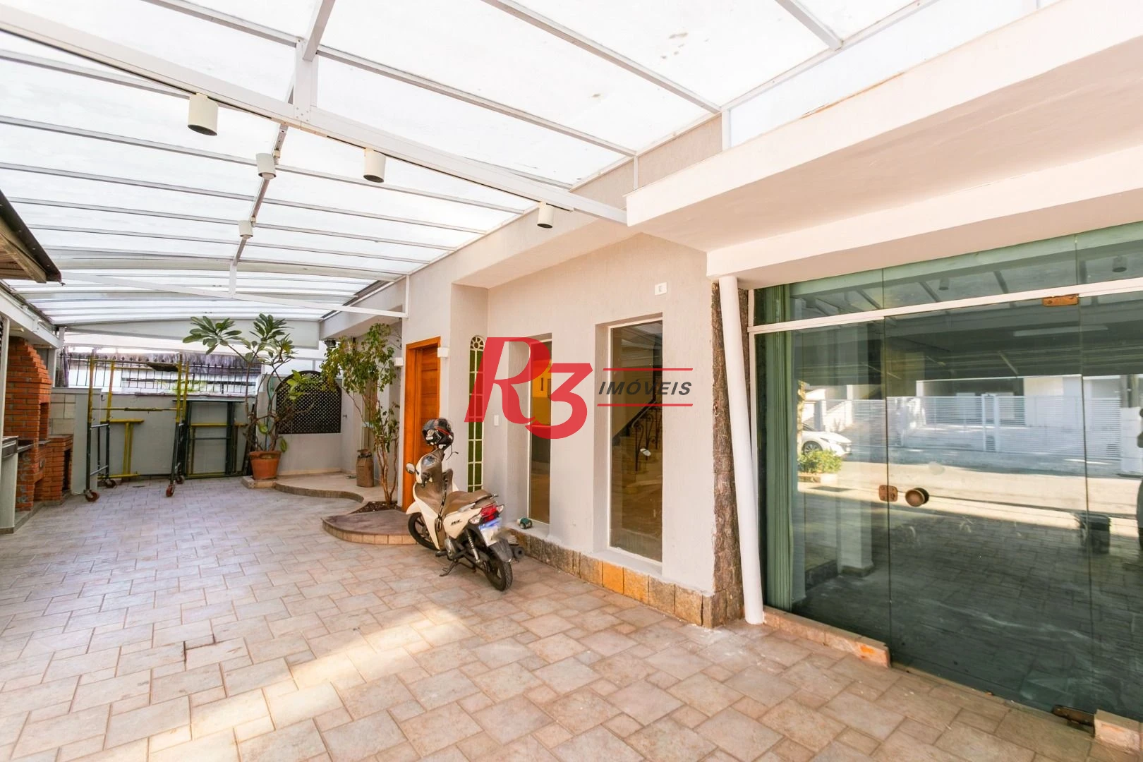 Sobrado para alugar, 176 m² por R$ 12.000,00/mês - Gonzaga - Santos/SP