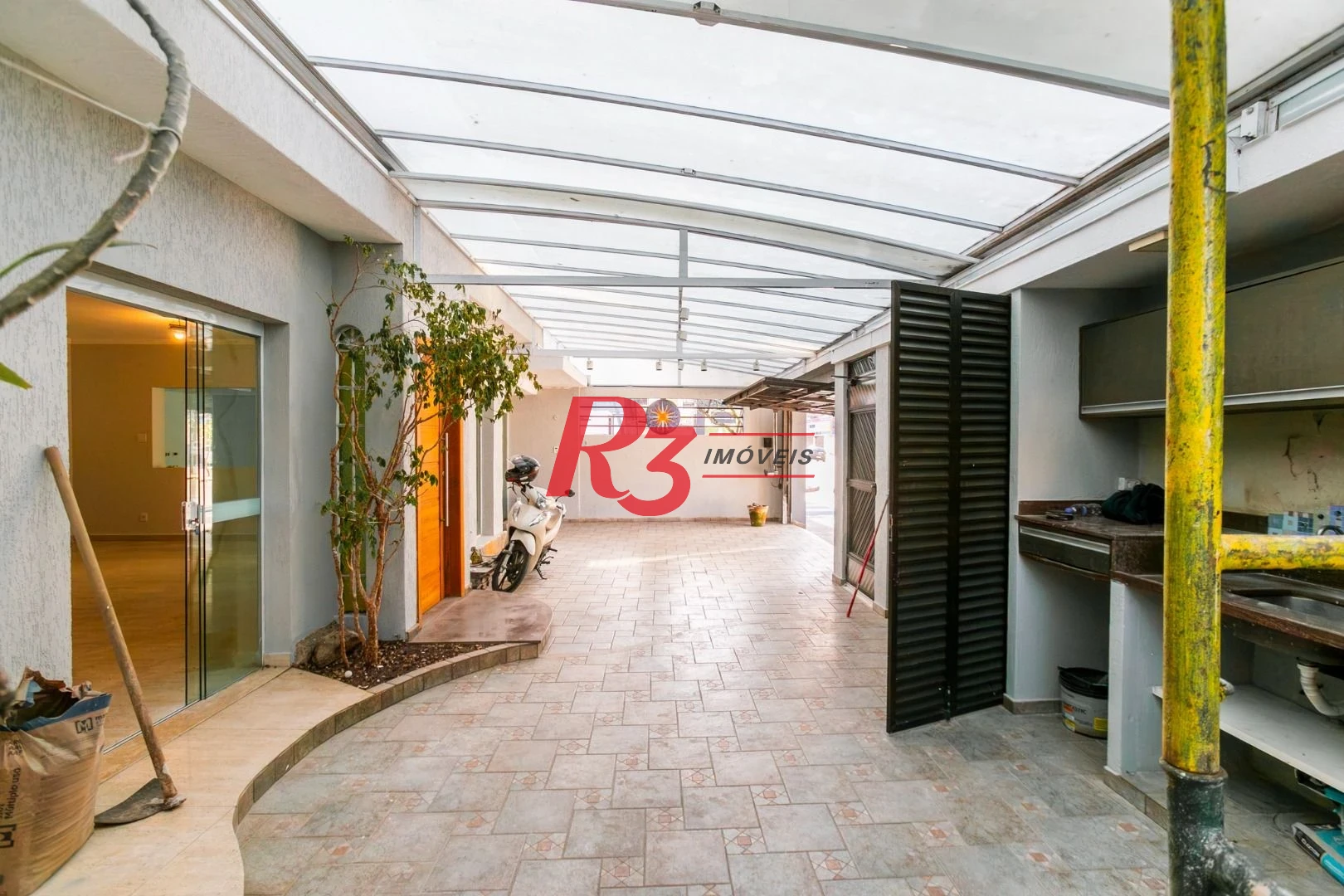 Sobrado para alugar, 176 m² por R$ 12.000,00/mês - Gonzaga - Santos/SP