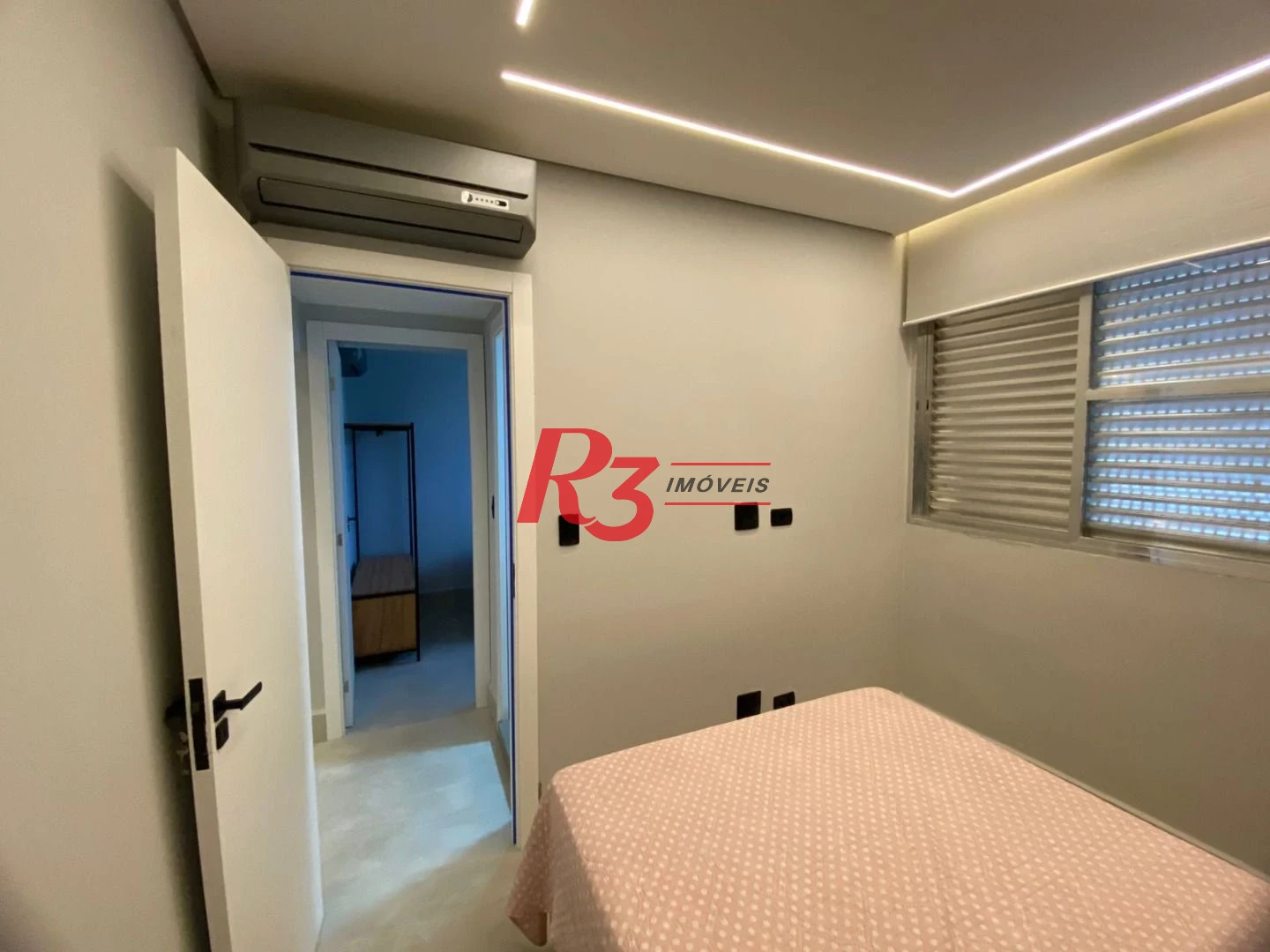 Apartamento com 2 dormitórios à venda, 48 m² por R$ 480.000,00 - Aparecida - Santos/SP
