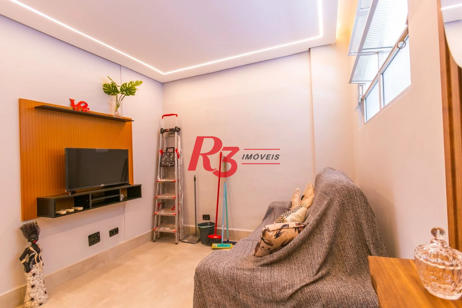 Apartamento com 2 dormitórios à venda, 48 m² por R$ 480.000,00 - Aparecida - Santos/SP