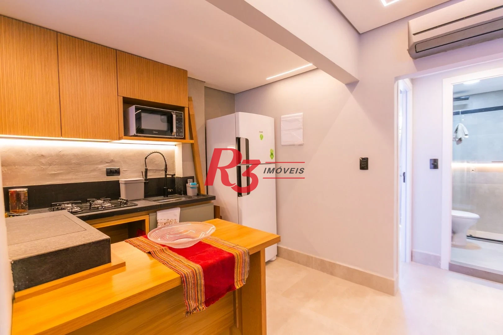 Apartamento com 2 dormitórios à venda, 48 m² por R$ 480.000,00 - Aparecida - Santos/SP