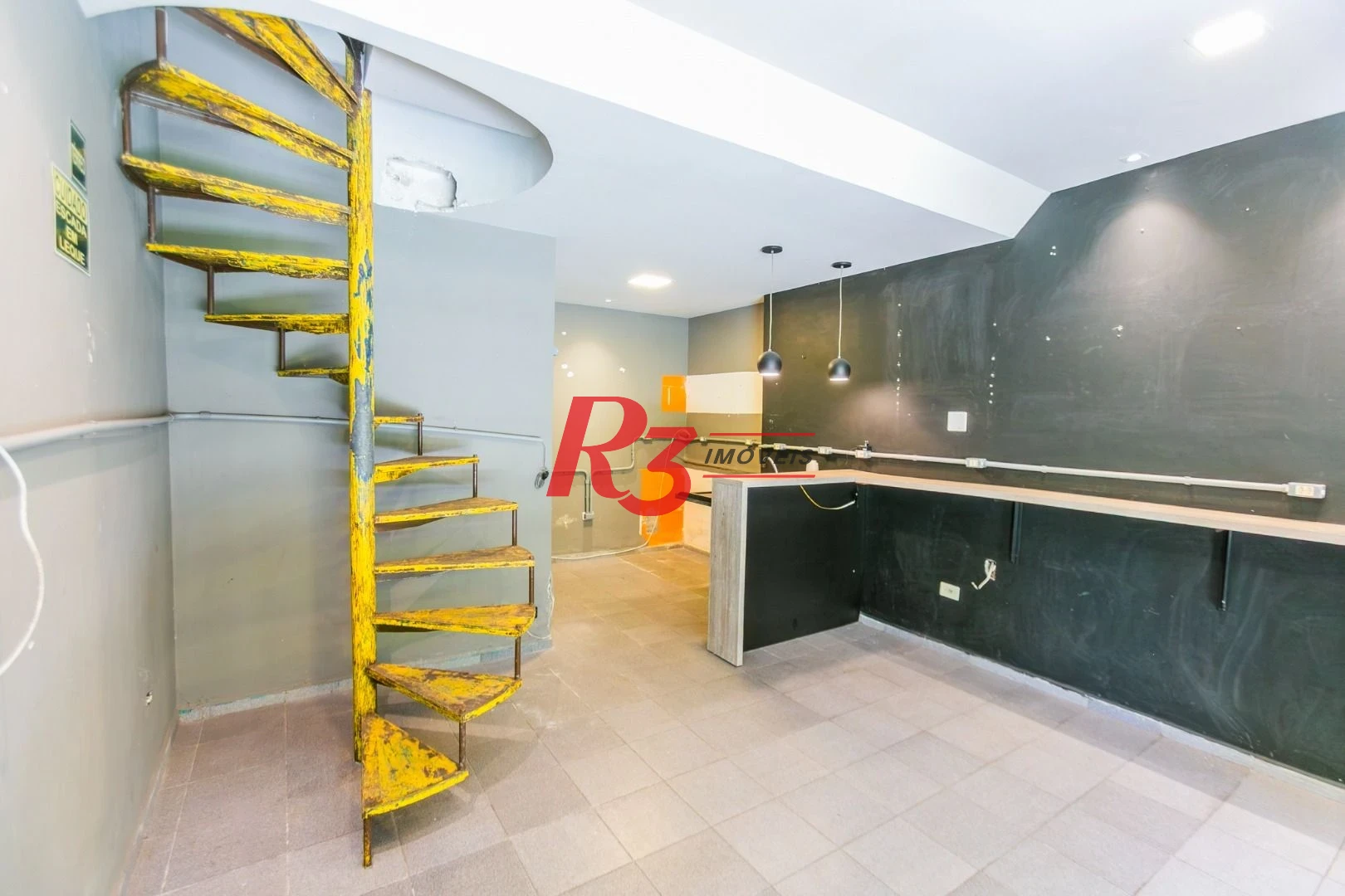 Loja à venda, 32 m² por R$ 370.000,00 - Gonzaga - Santos/SP