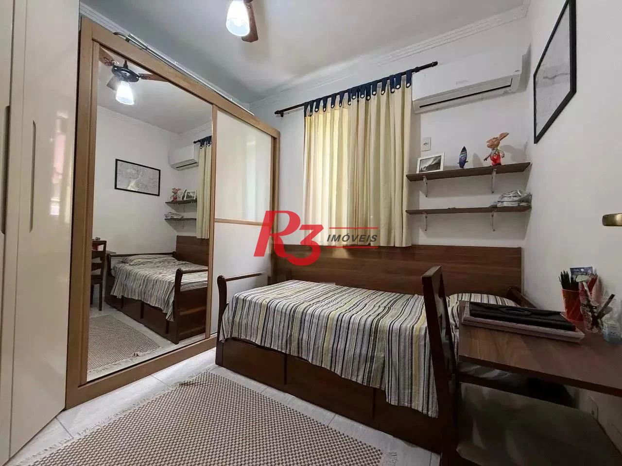 Village com 3 dormitórios à venda, 110 m² por R$ 700.000,00 - José Menino - Santos/SP