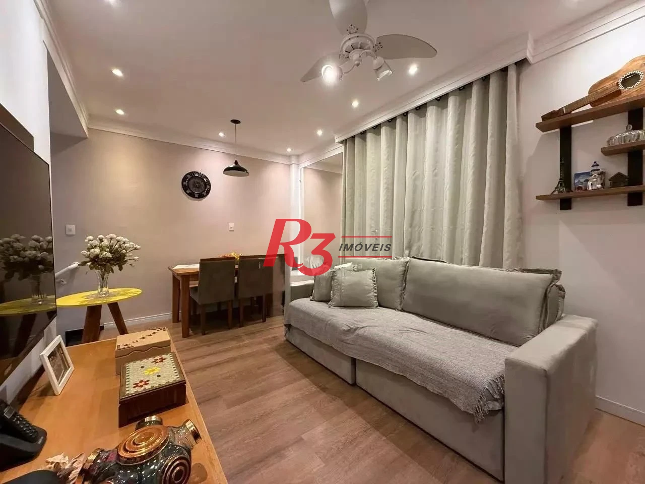 Village com 3 dormitórios à venda, 110 m² por R$ 700.000,00 - José Menino - Santos/SP