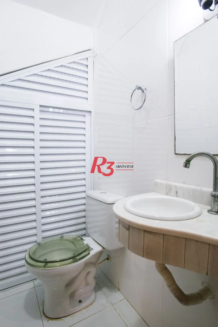 Sobrado com 3 dormitórios à venda, 92 m² por R$ 800.000,00 - Ponta da Praia - Santos/SP