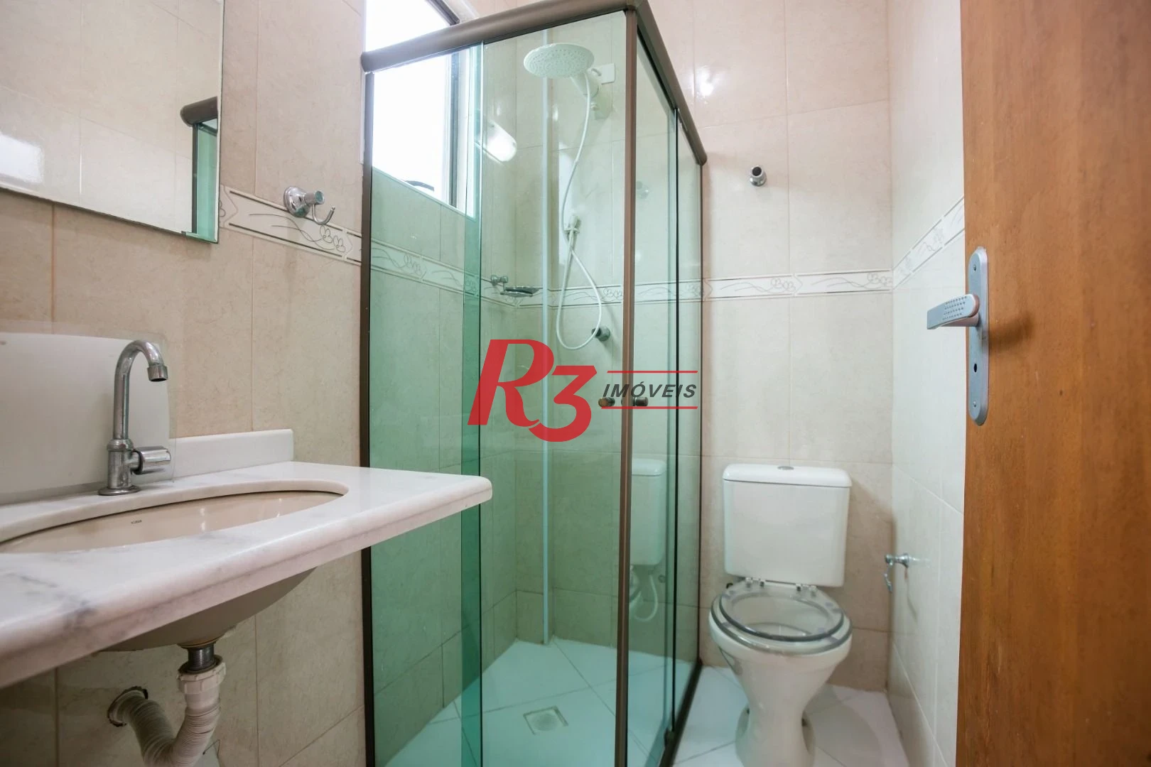 Sobrado com 3 dormitórios à venda, 92 m² por R$ 800.000,00 - Ponta da Praia - Santos/SP