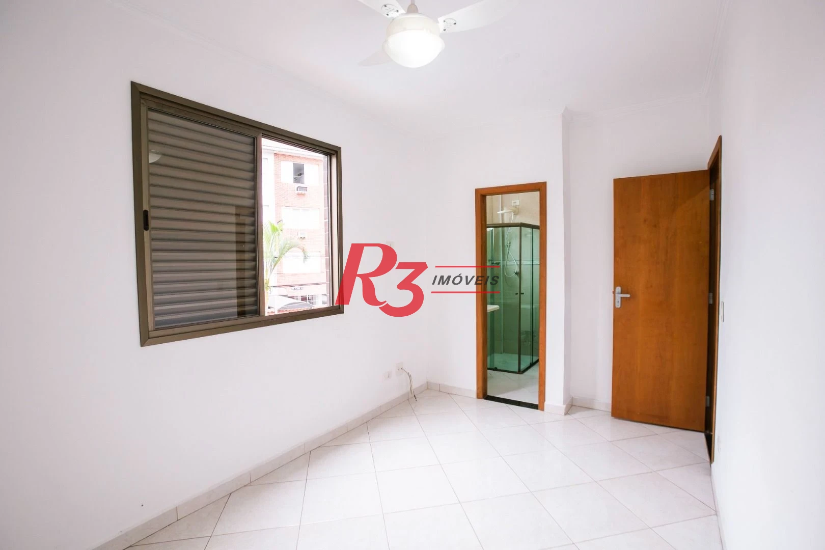 Sobrado com 3 dormitórios à venda, 92 m² por R$ 800.000,00 - Ponta da Praia - Santos/SP