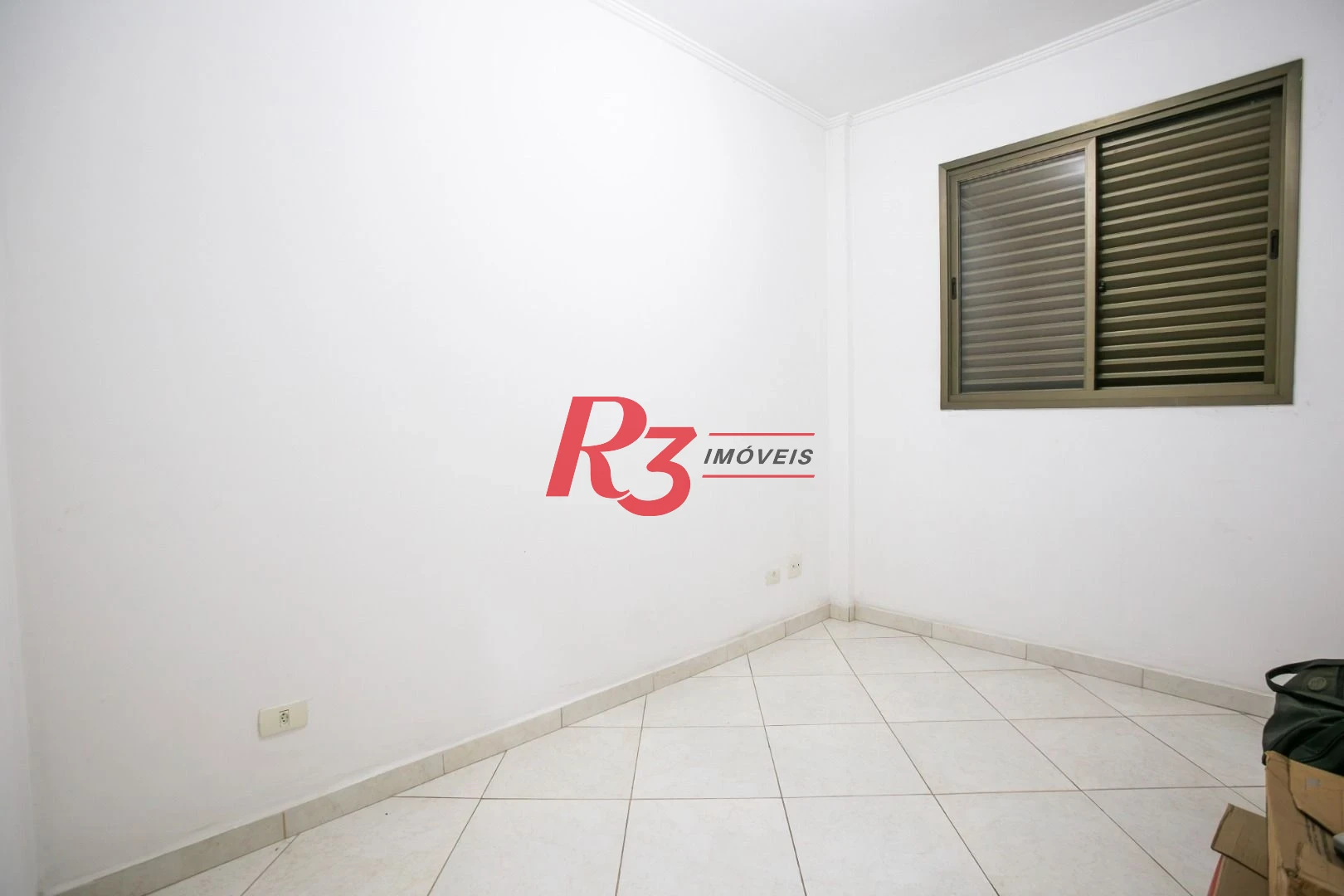 Sobrado com 3 dormitórios à venda, 92 m² por R$ 800.000,00 - Ponta da Praia - Santos/SP