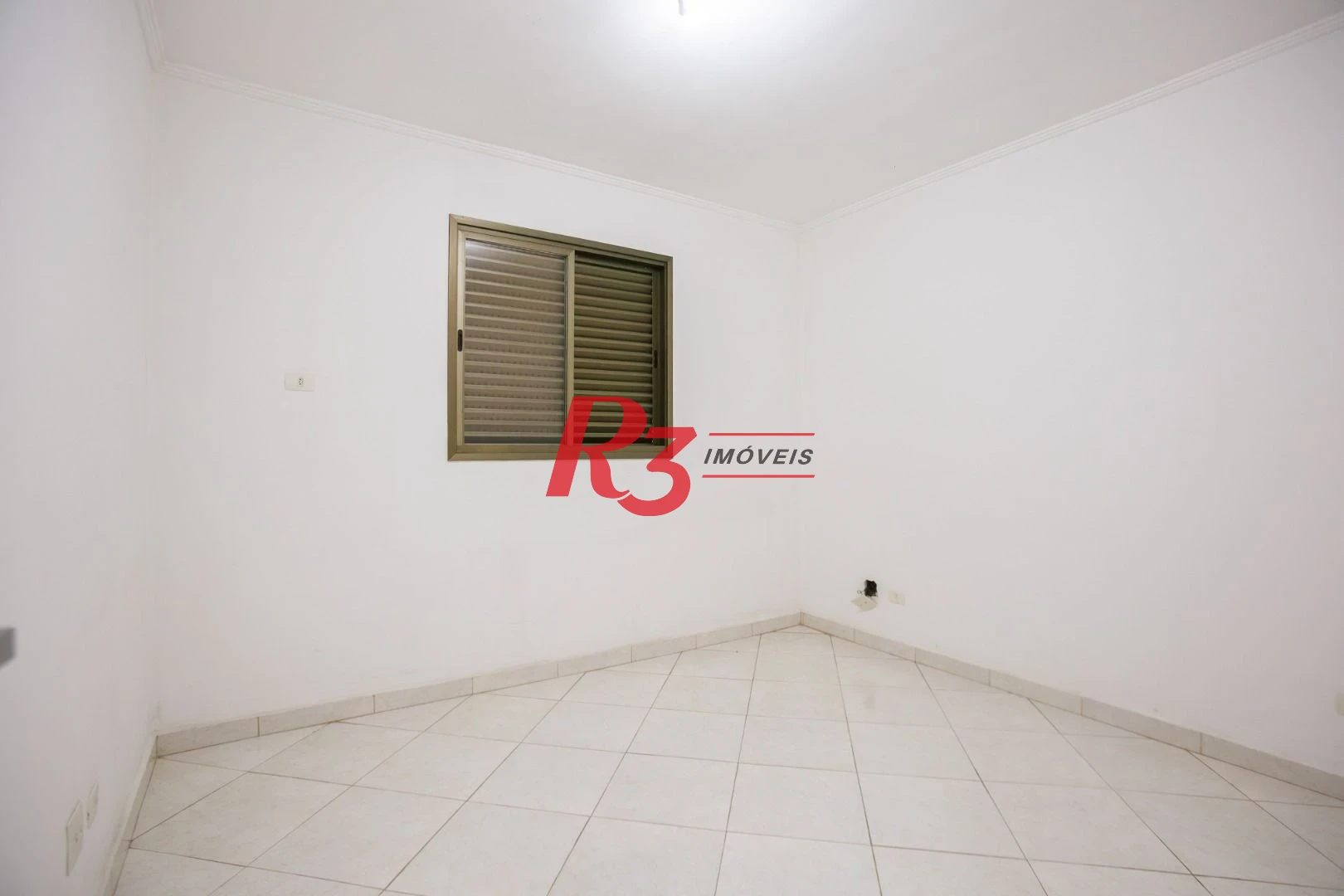 Sobrado com 3 dormitórios à venda, 92 m² por R$ 800.000,00 - Ponta da Praia - Santos/SP