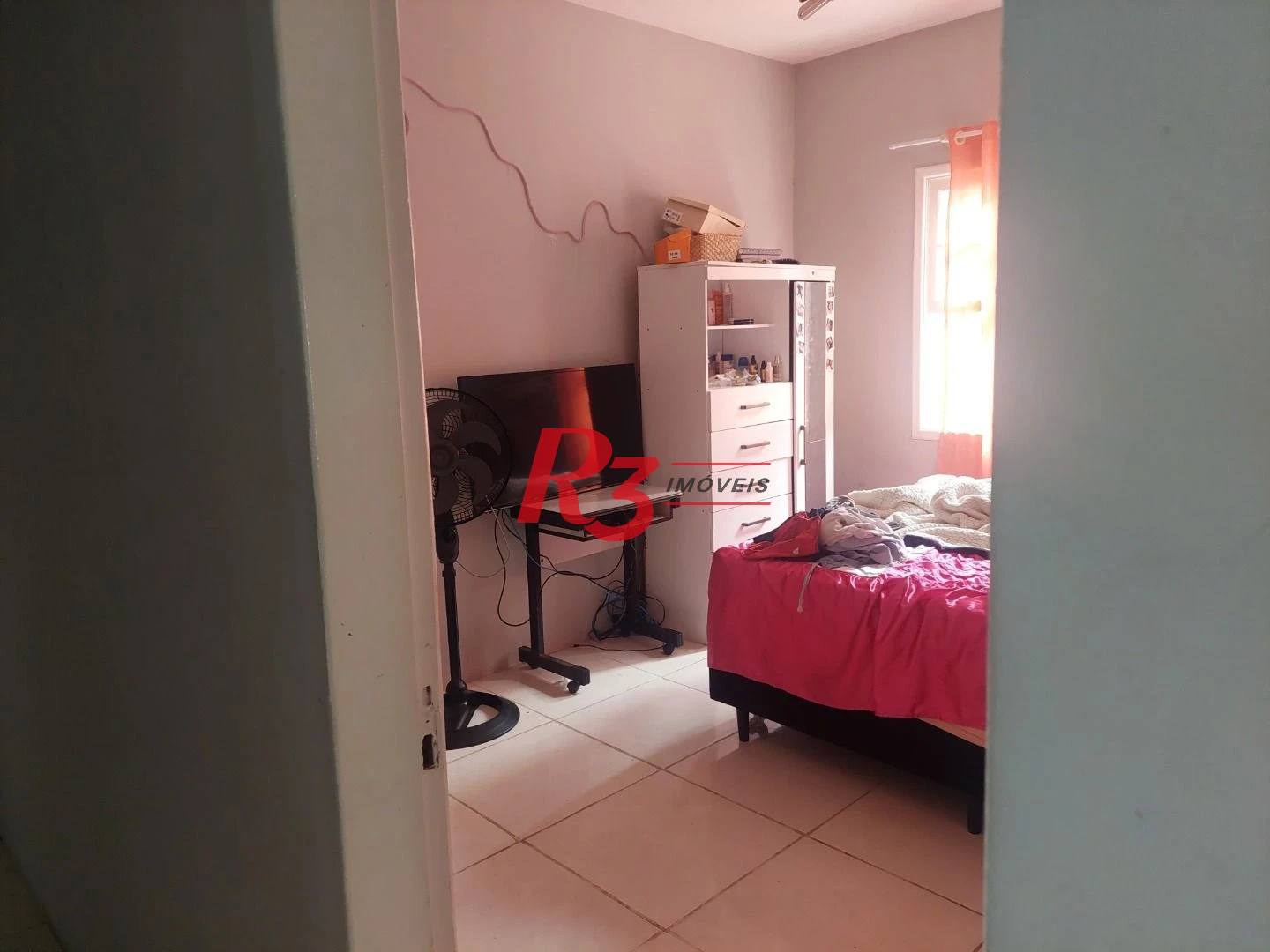 Casa com 4 dormitórios à venda, 375 m² por R$ 670.000,00 - Balneário Praia do Pernambuco - Guarujá/SP