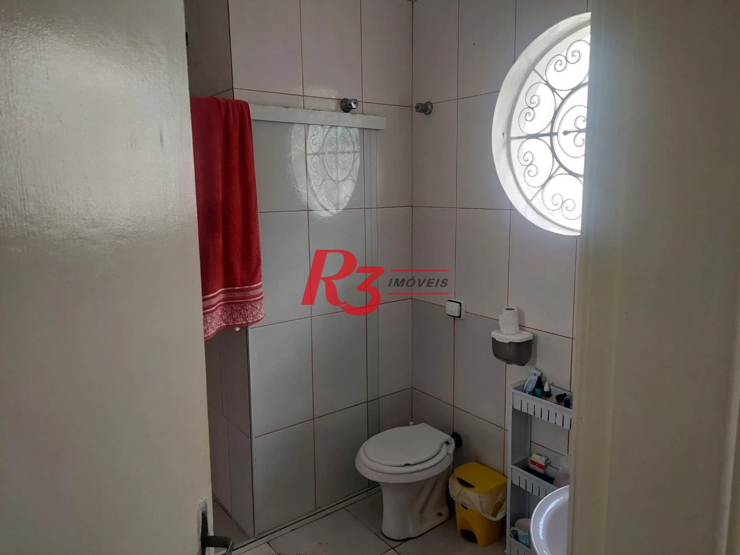 Casa com 4 dormitórios à venda, 375 m² por R$ 670.000,00 - Balneário Praia do Pernambuco - Guarujá/SP
