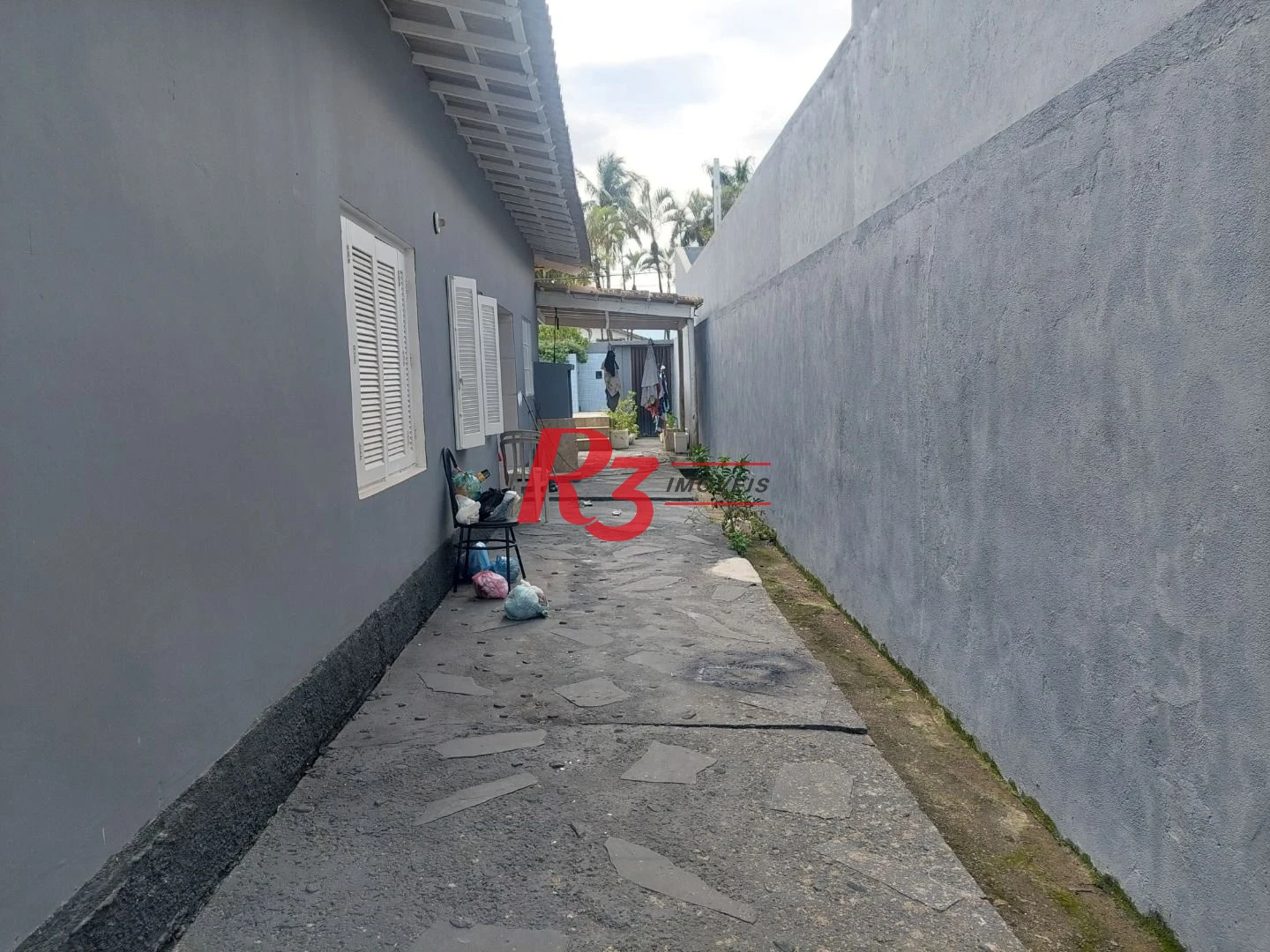 Casa com 4 dormitórios à venda, 375 m² por R$ 670.000,00 - Balneário Praia do Pernambuco - Guarujá/SP