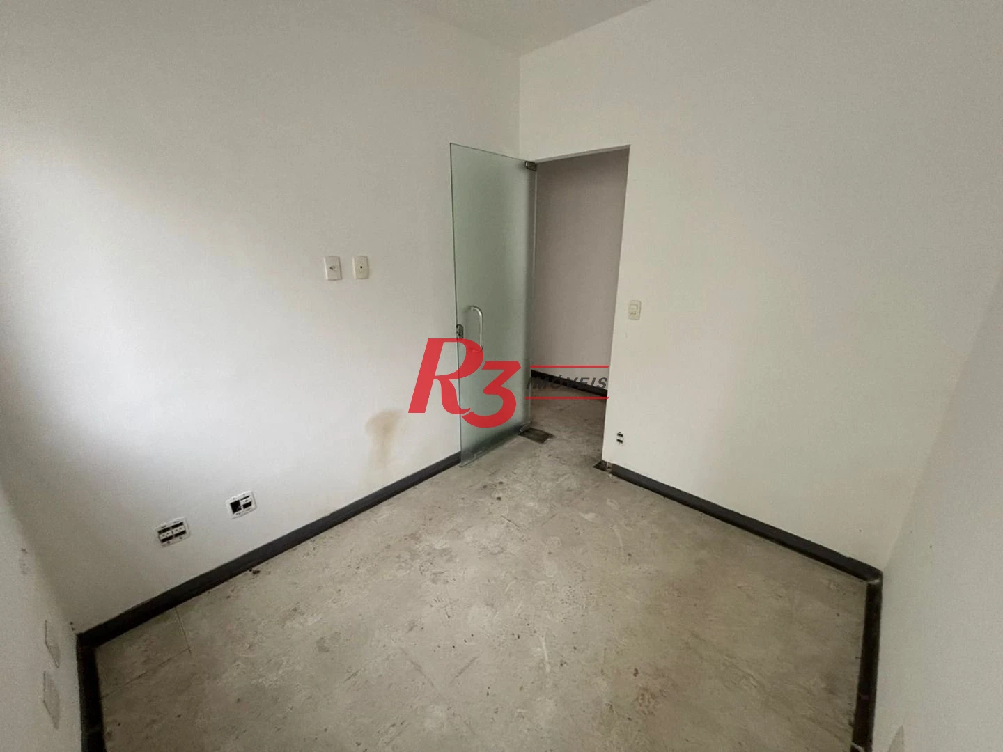 Sobrado com 3 dormitórios para alugar, 235 m² por R$ 15.900,00/mês - Gonzaga - Santos/SP